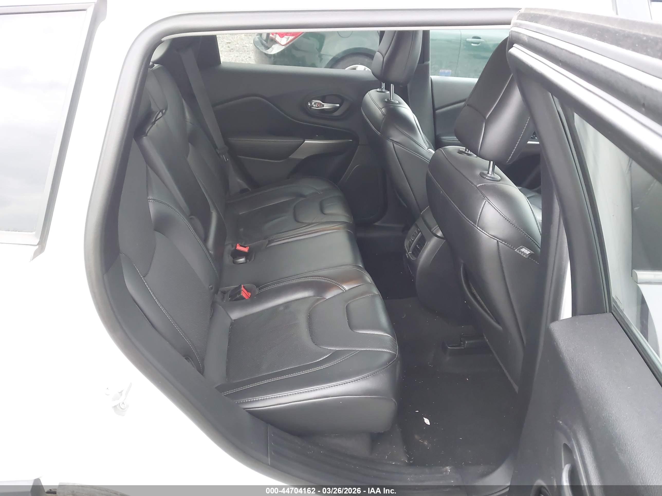 JEEP CHEROKEE image 8