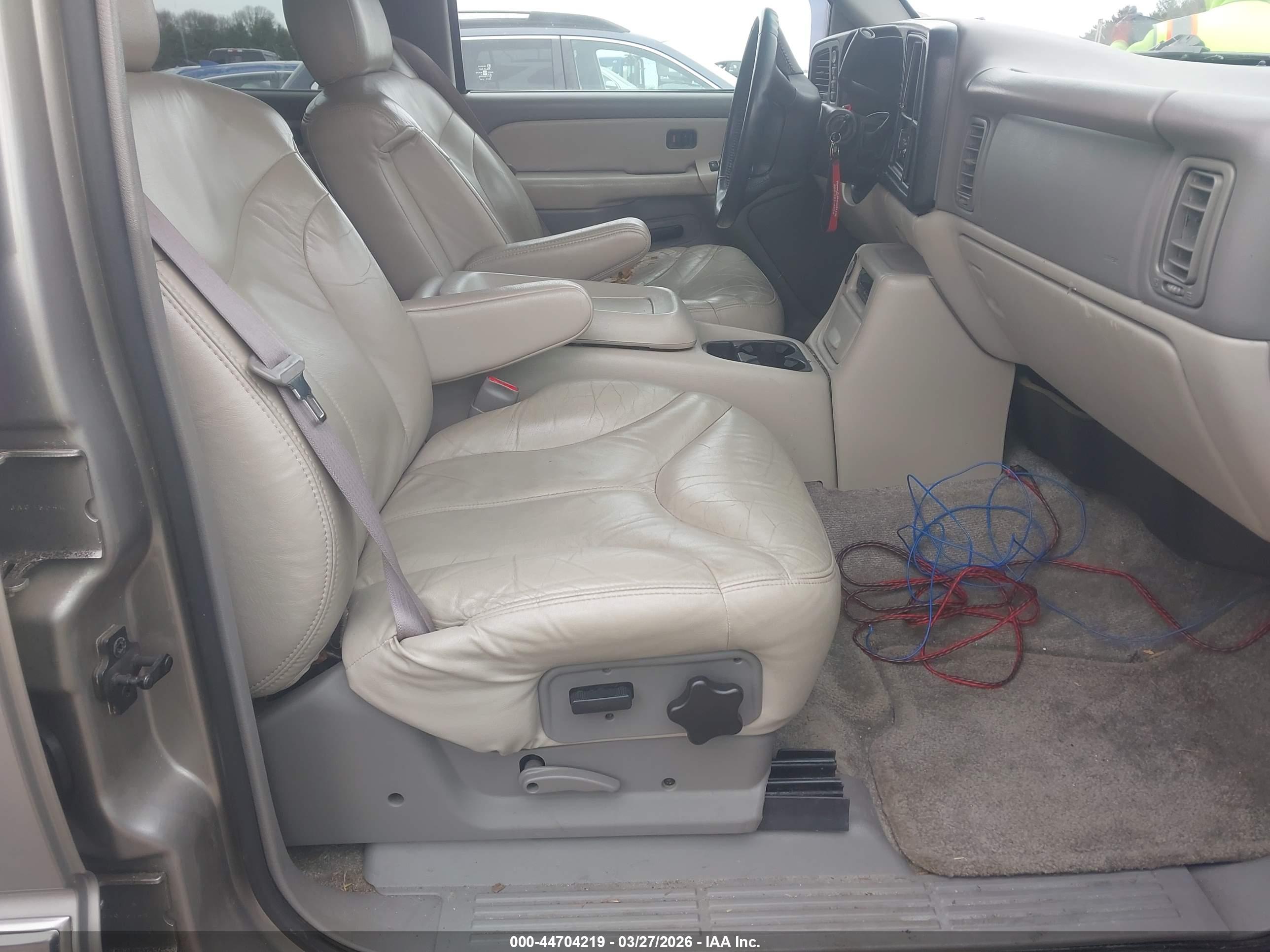 GMC YUKON image 5