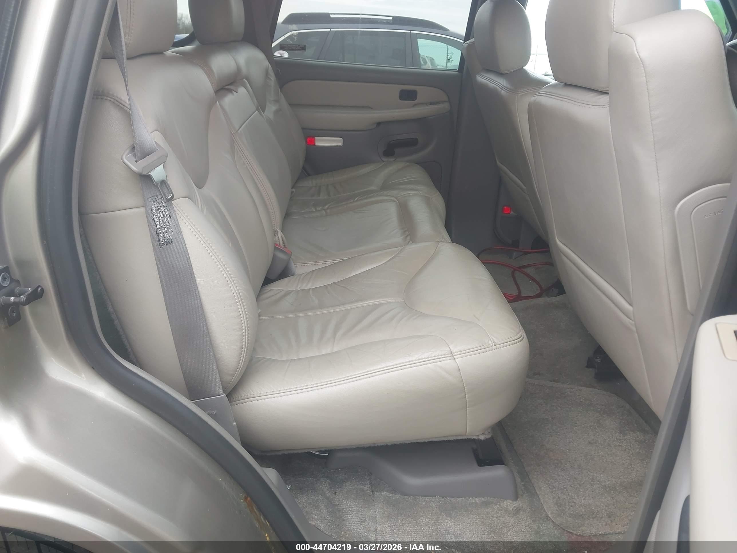 GMC YUKON image 8