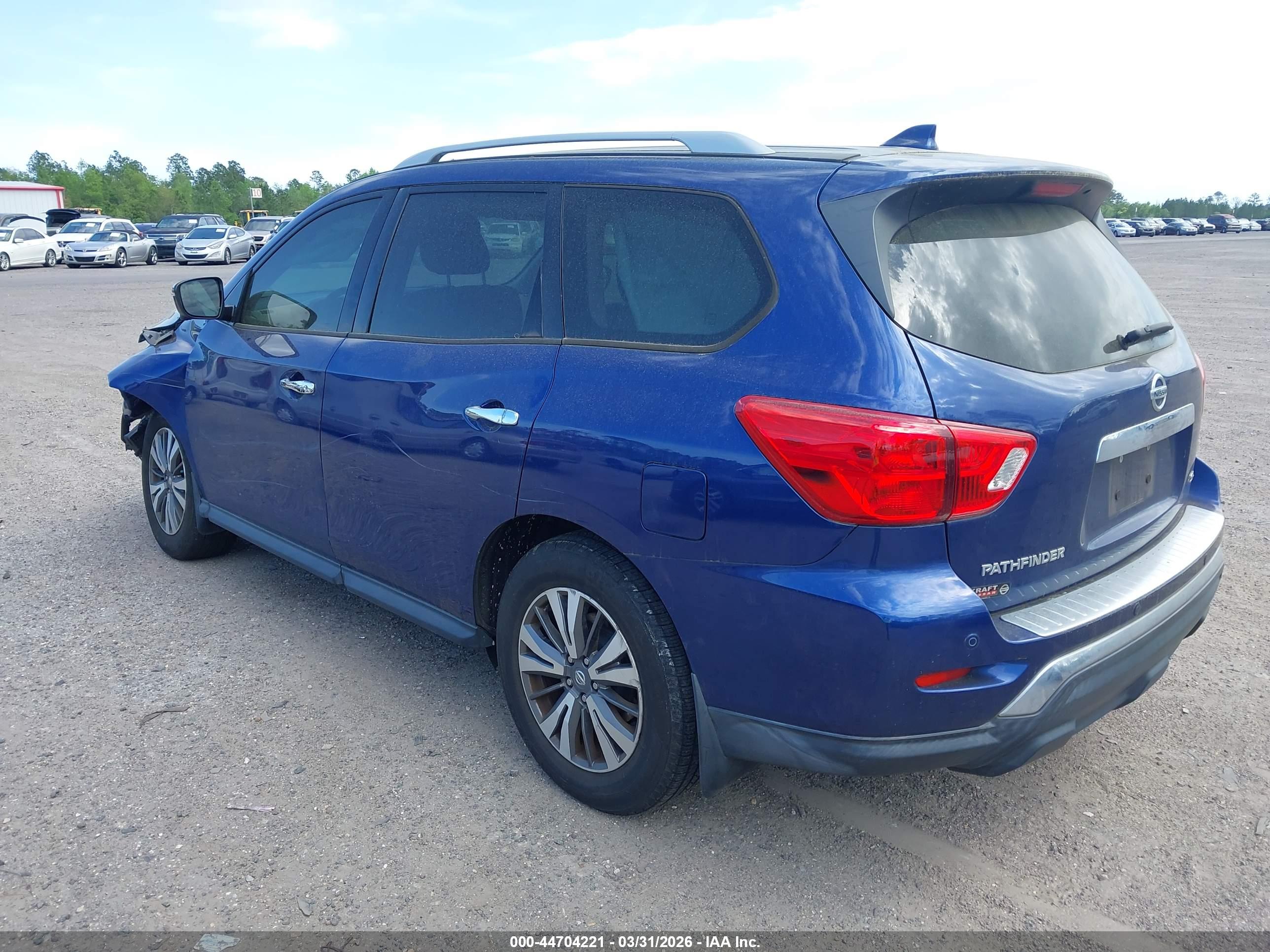 NISSAN PATHFINDER image 3