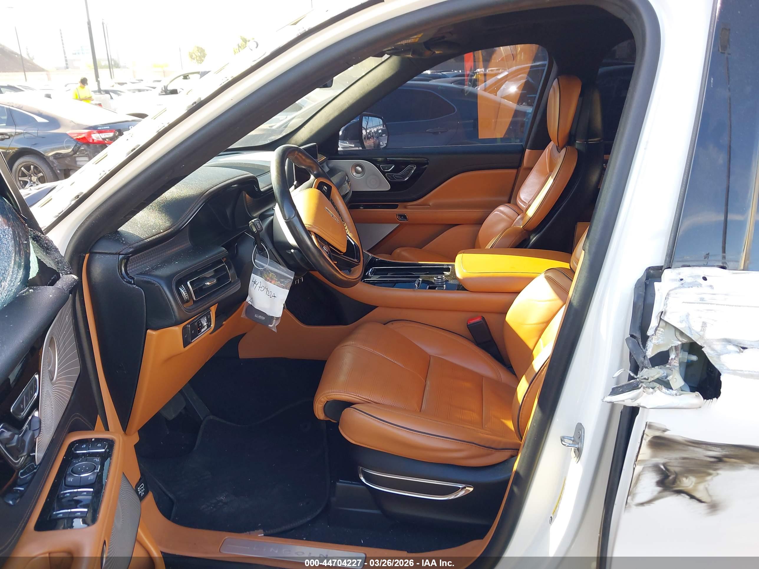LINCOLN AVIATOR image 5