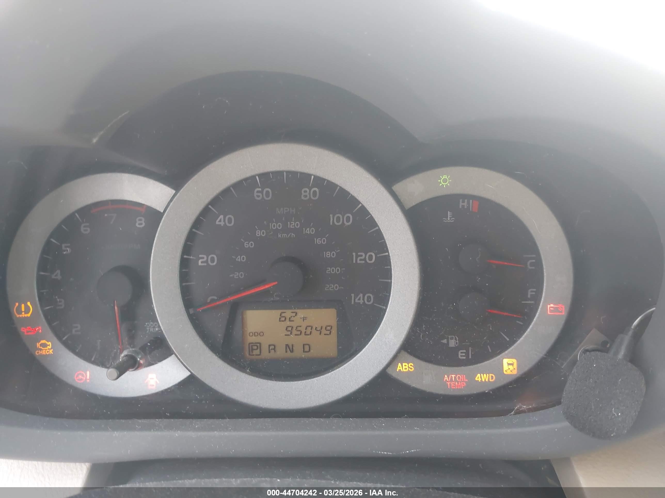 TOYOTA RAV4 image 7