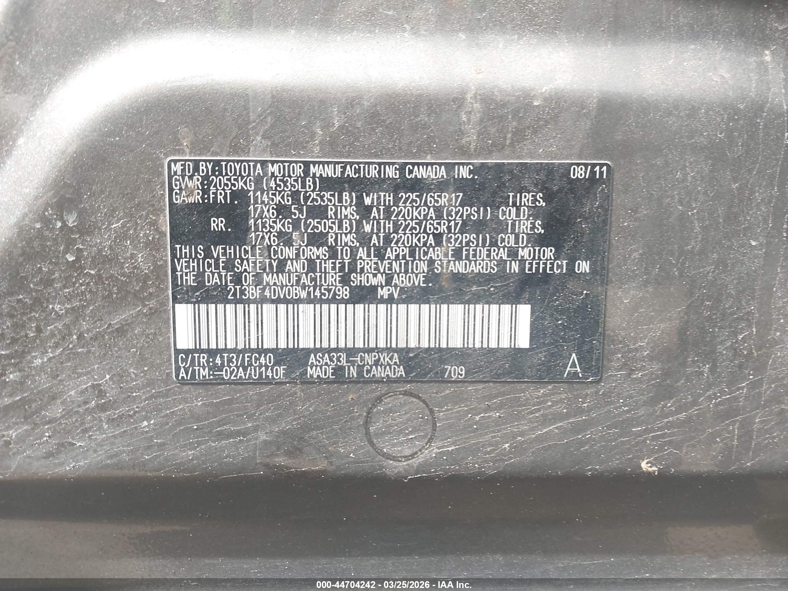 TOYOTA RAV4 image 9