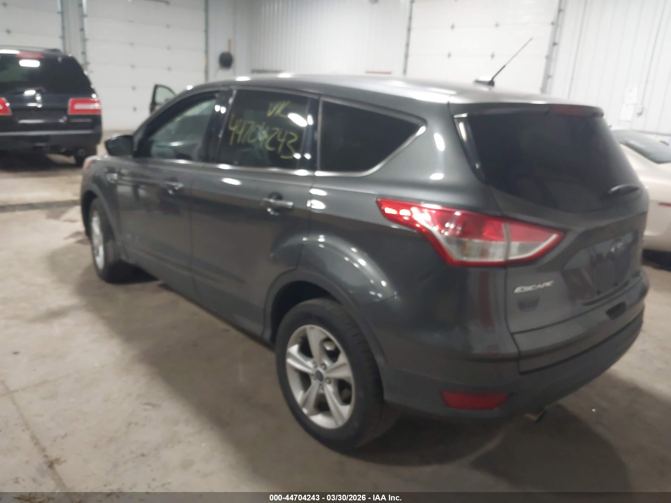 FORD ESCAPE image 3