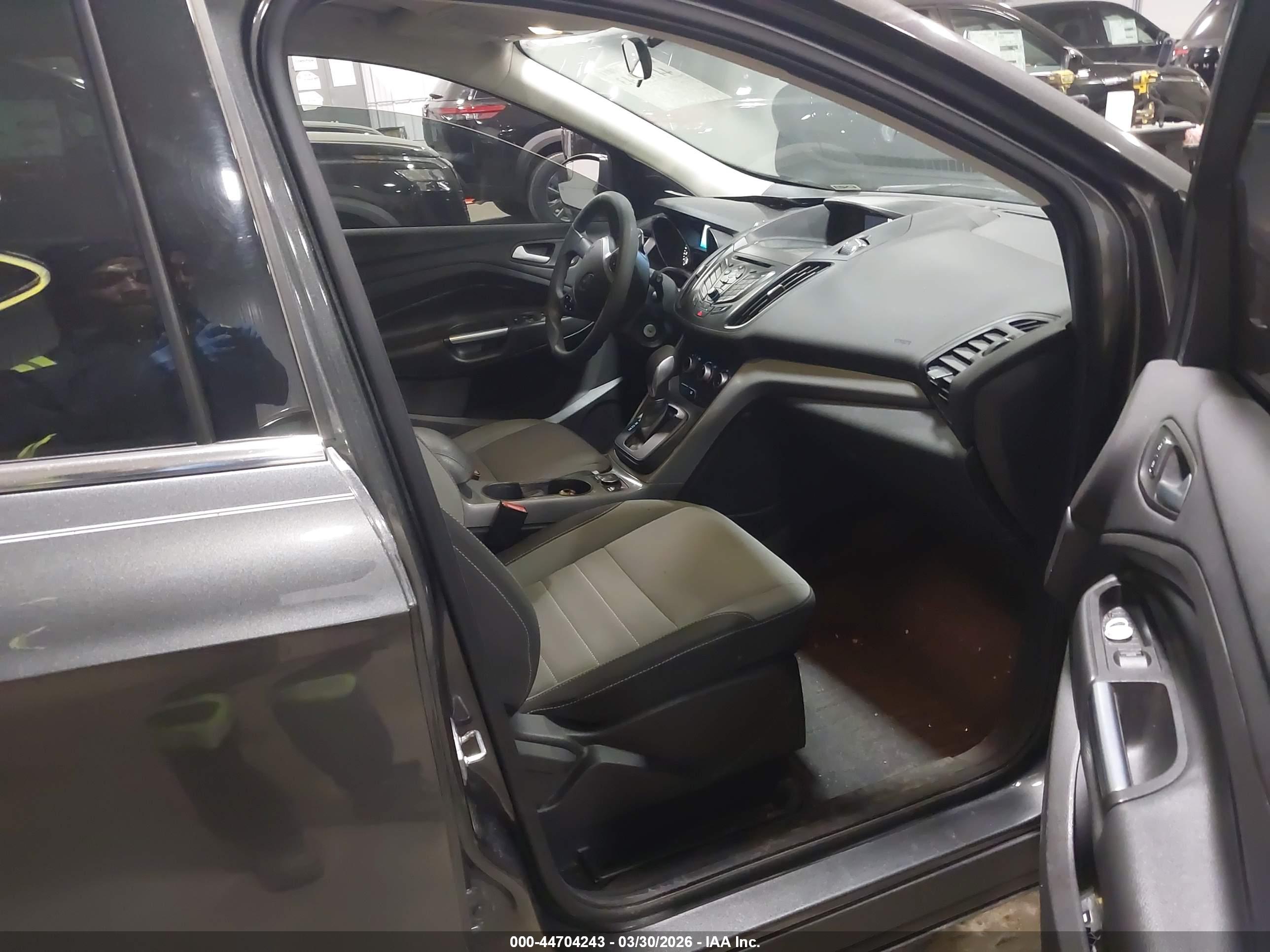 FORD ESCAPE image 5