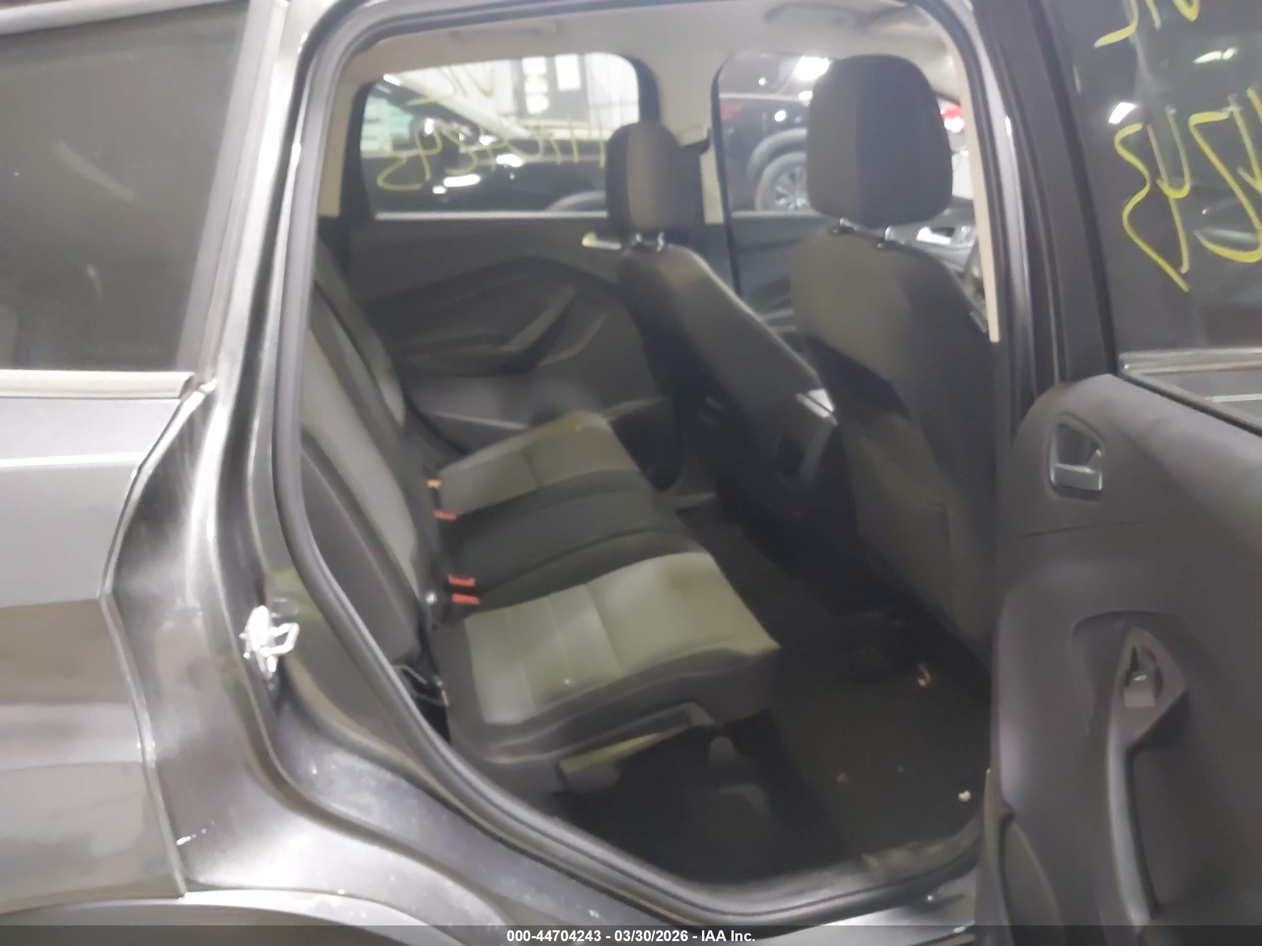 FORD ESCAPE image 8