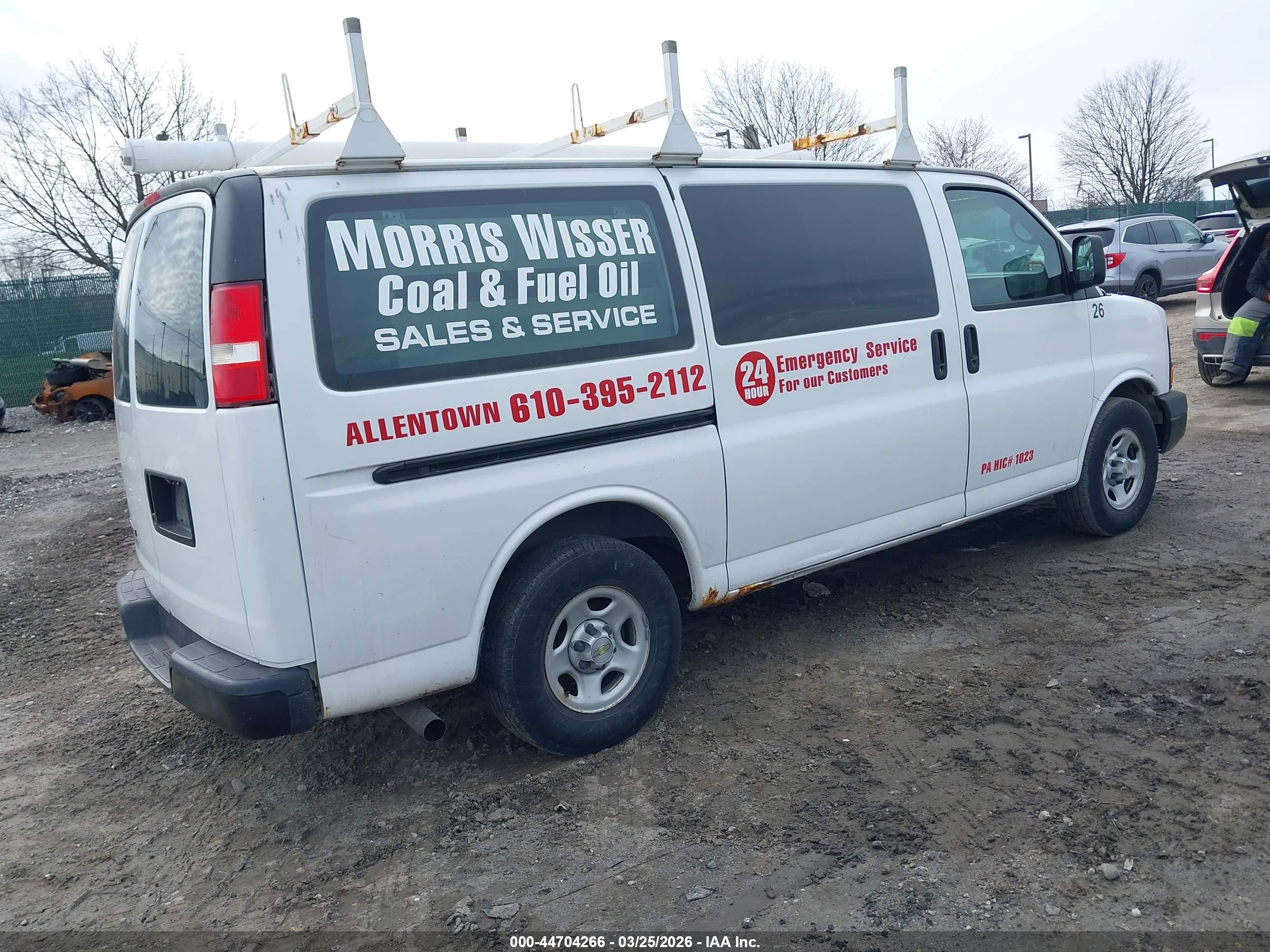 CHEVROLET EXPRESS image 4