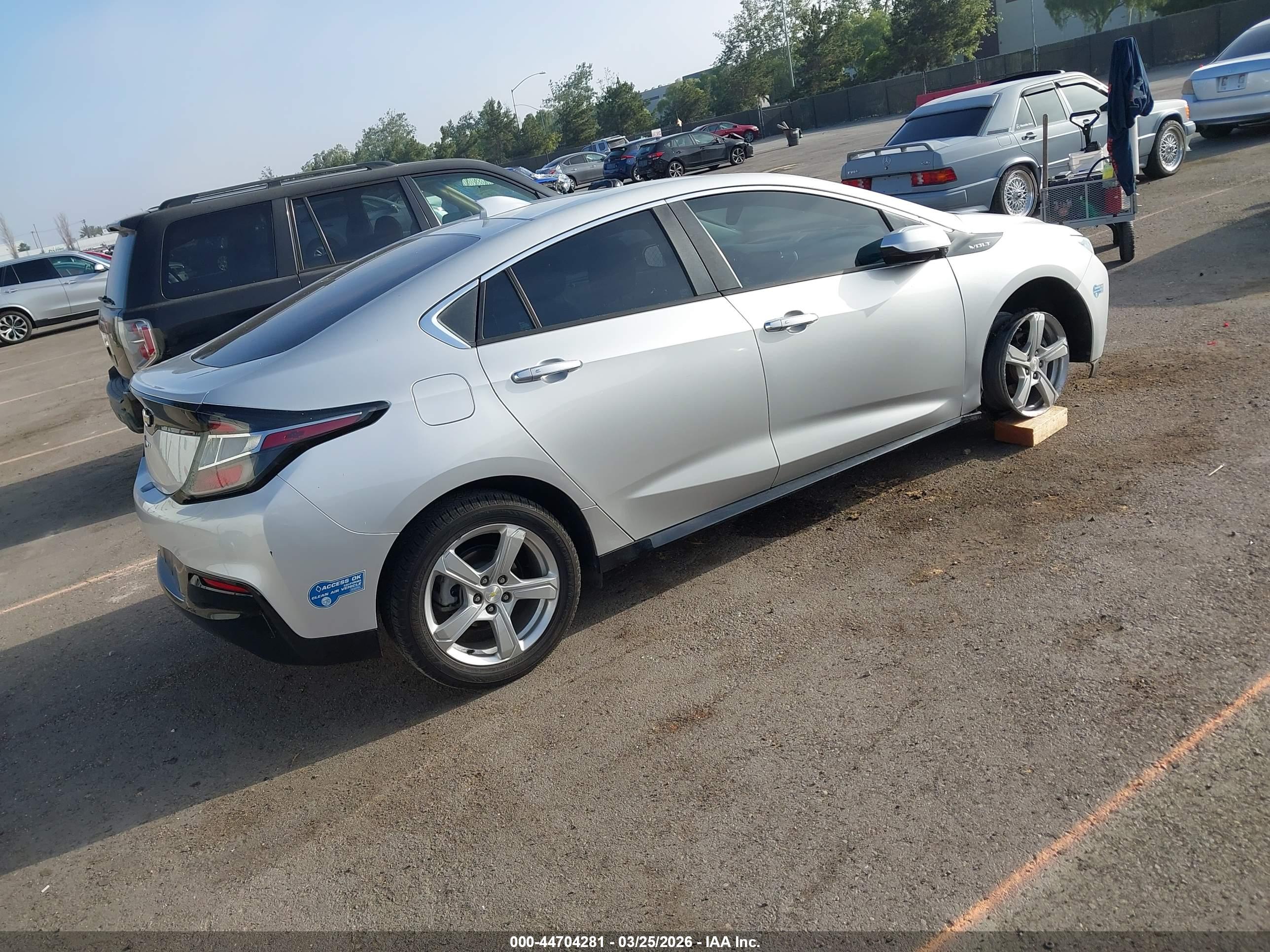 CHEVROLET VOLT image 4