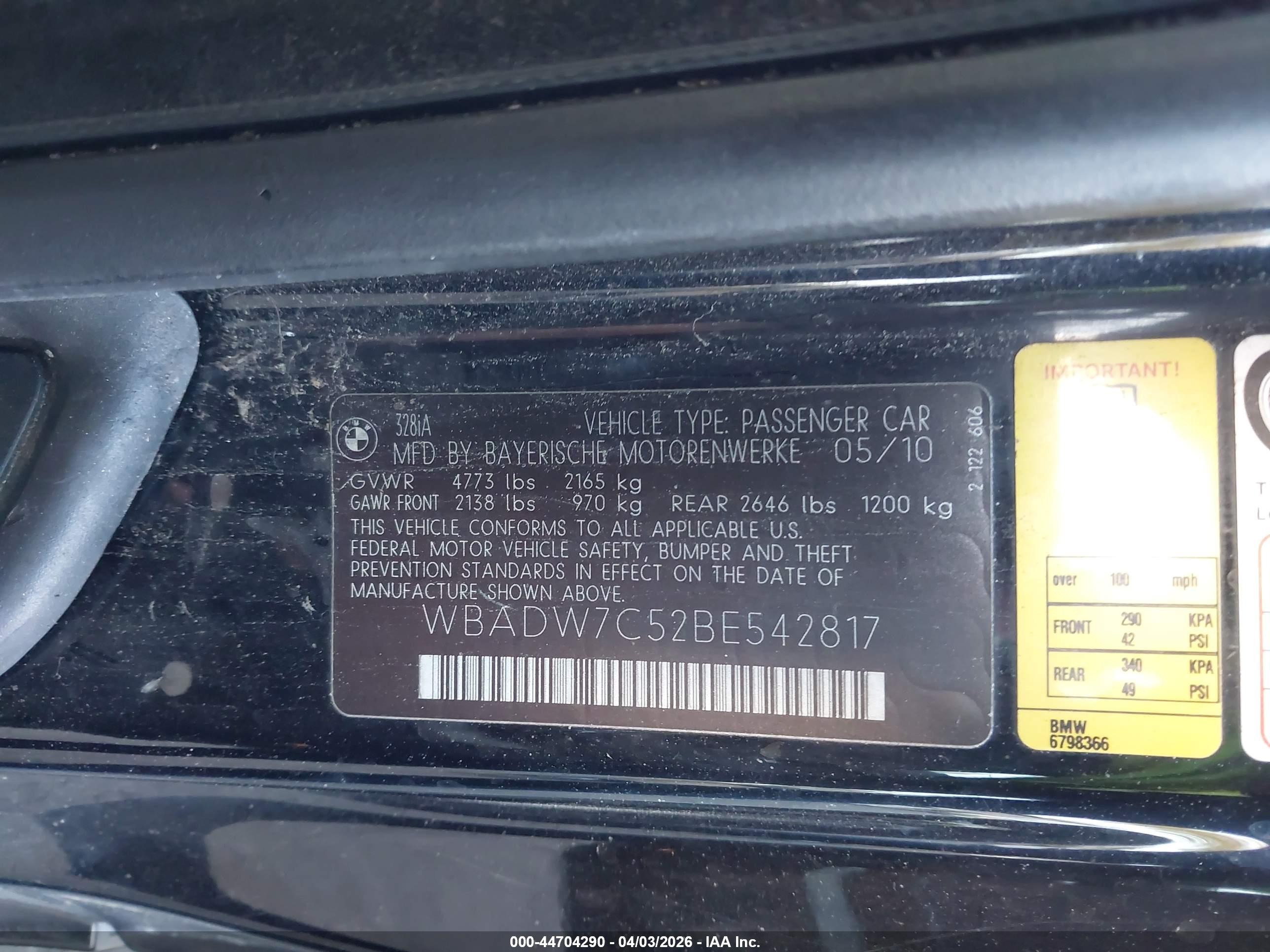 BMW 328I image 9