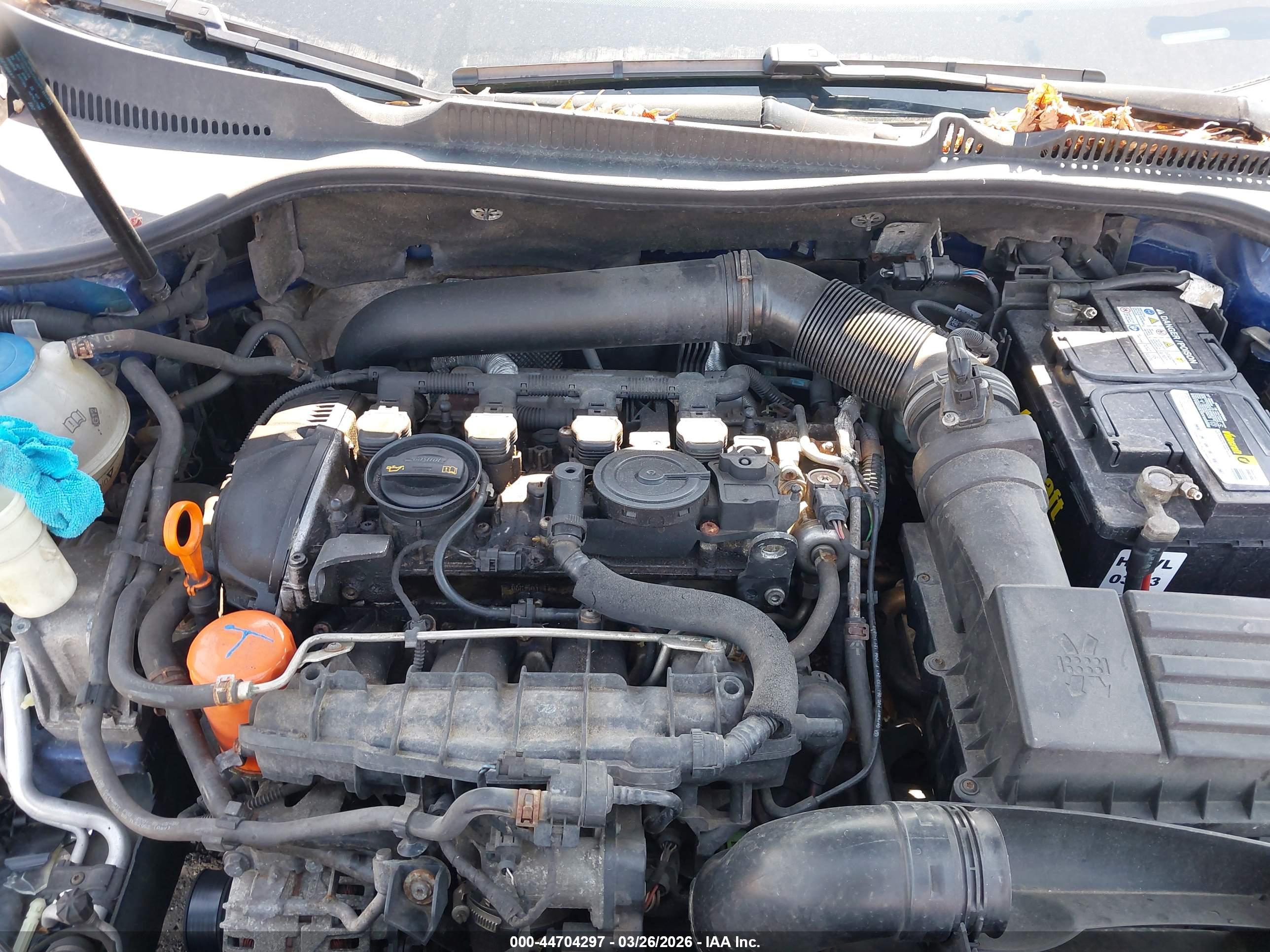 VOLKSWAGEN GTI image 10
