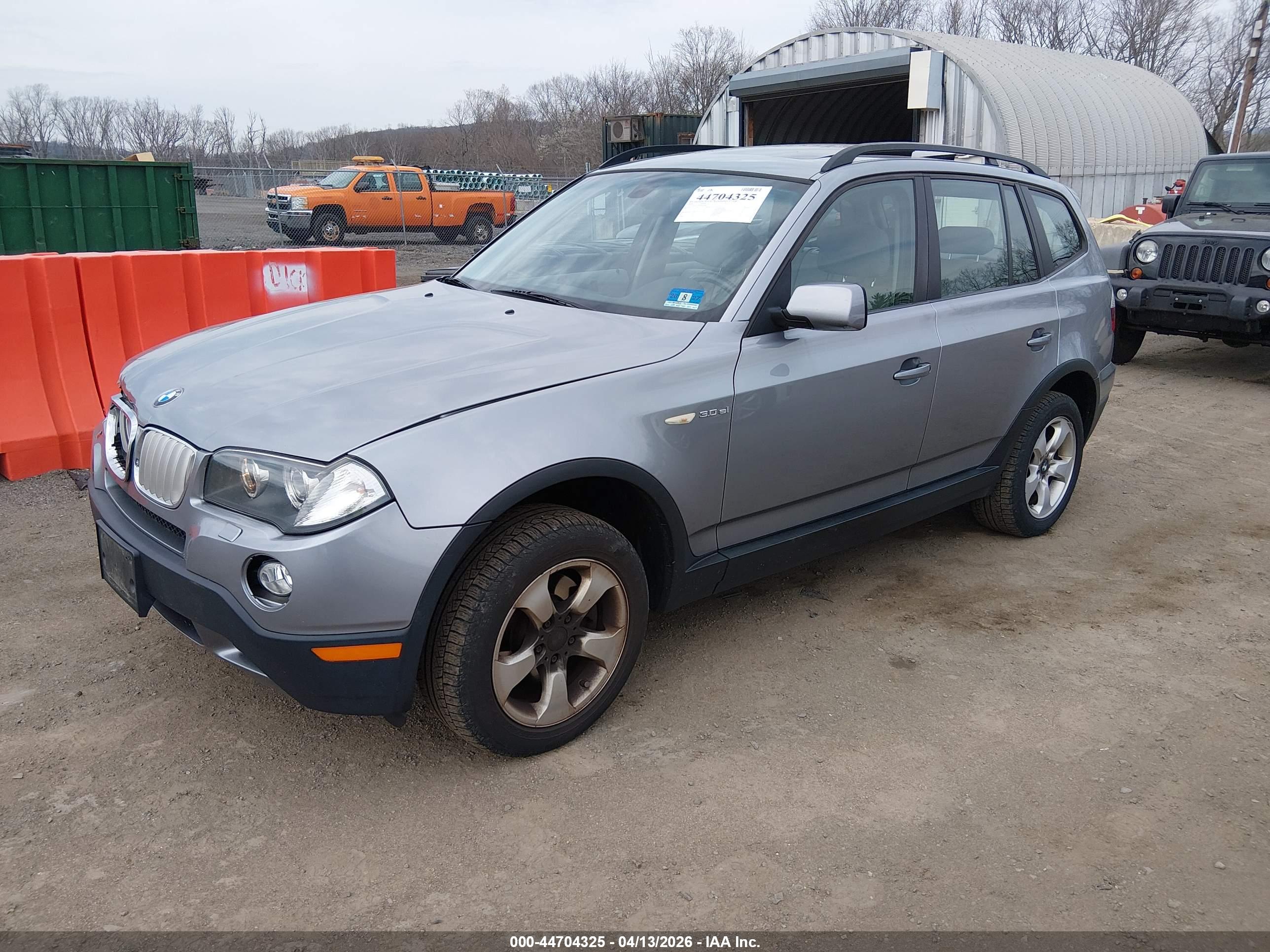 BMW X3 image 2