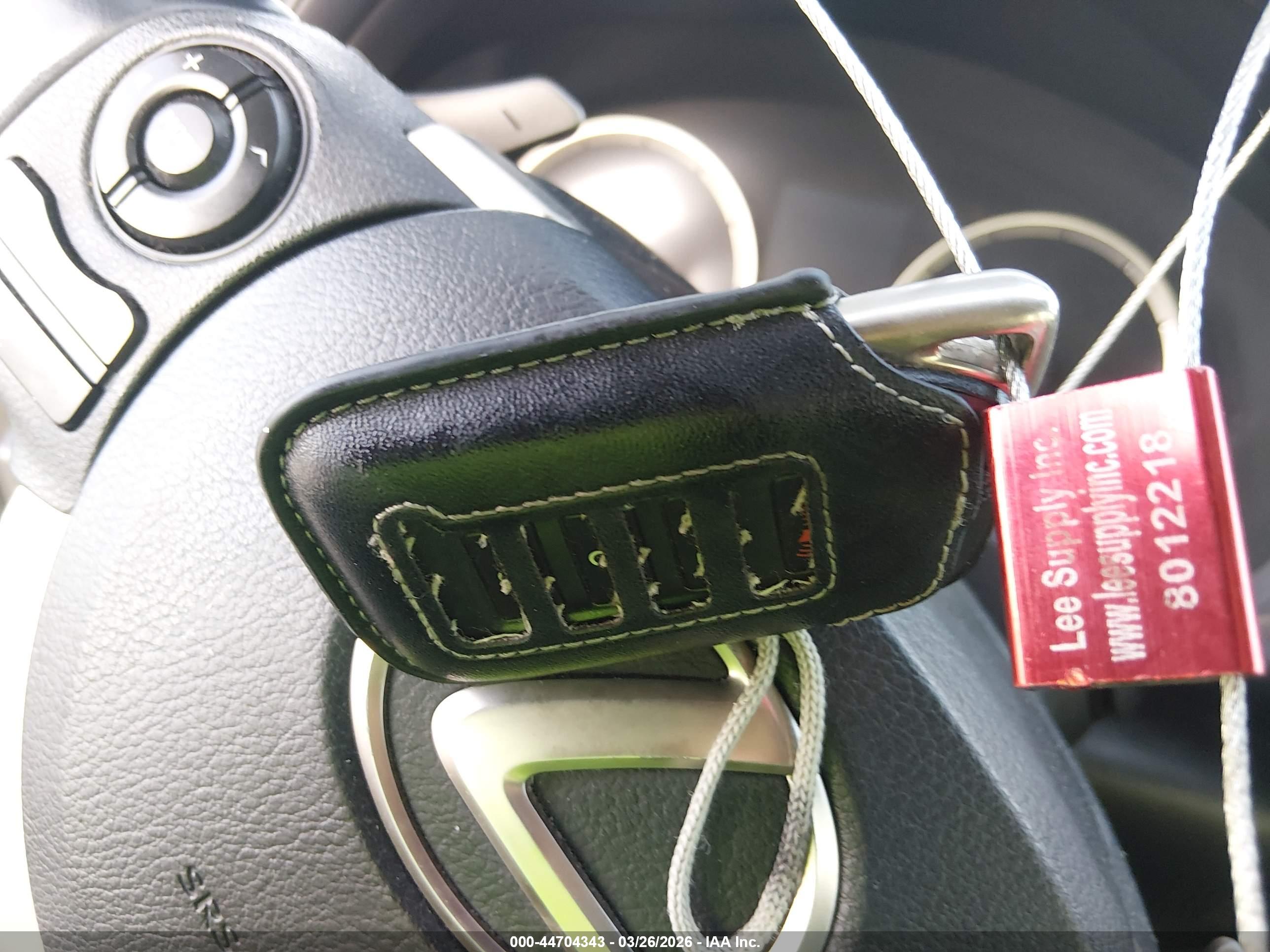 LEXUS IS image 11