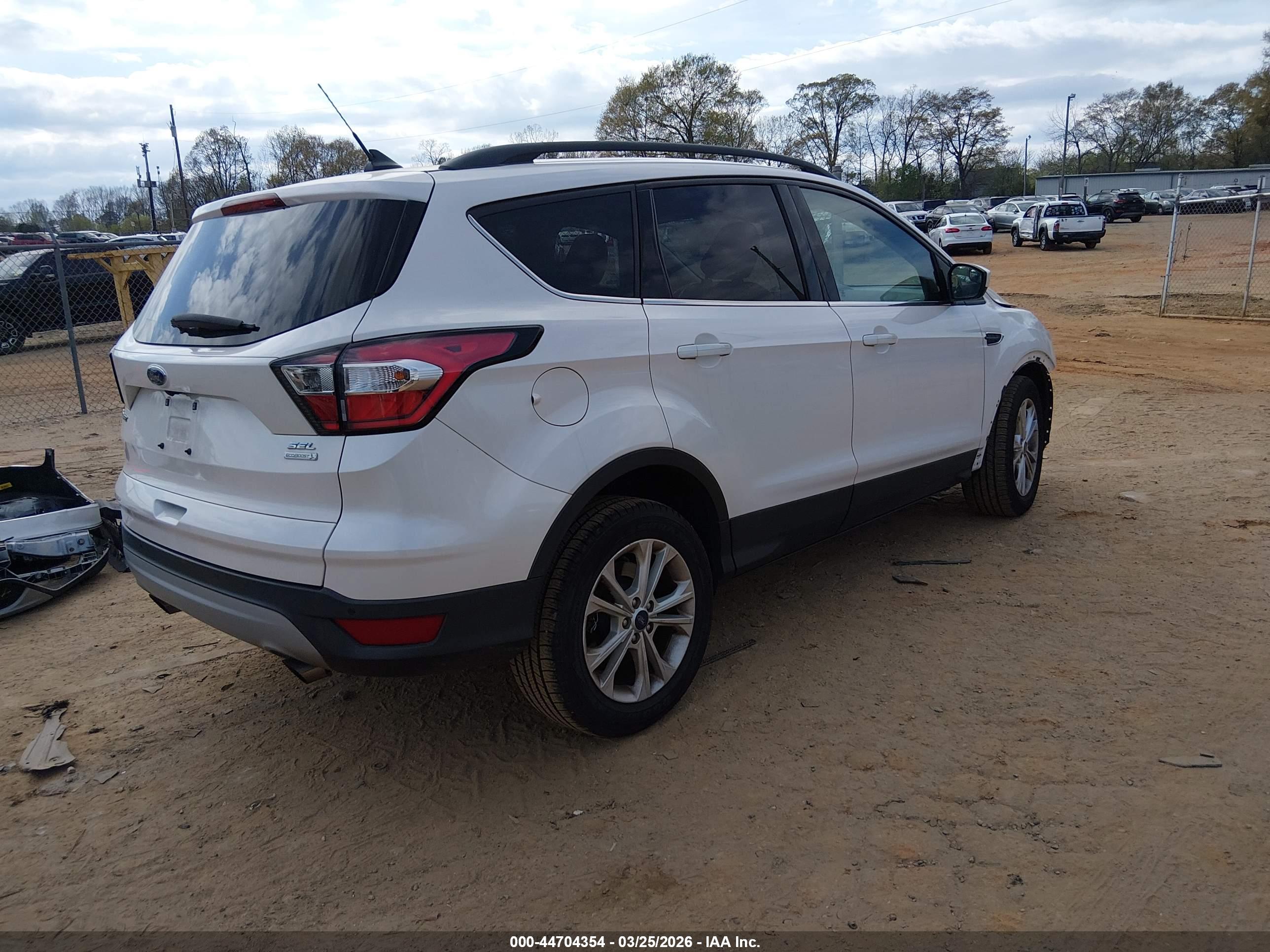 FORD ESCAPE image 4