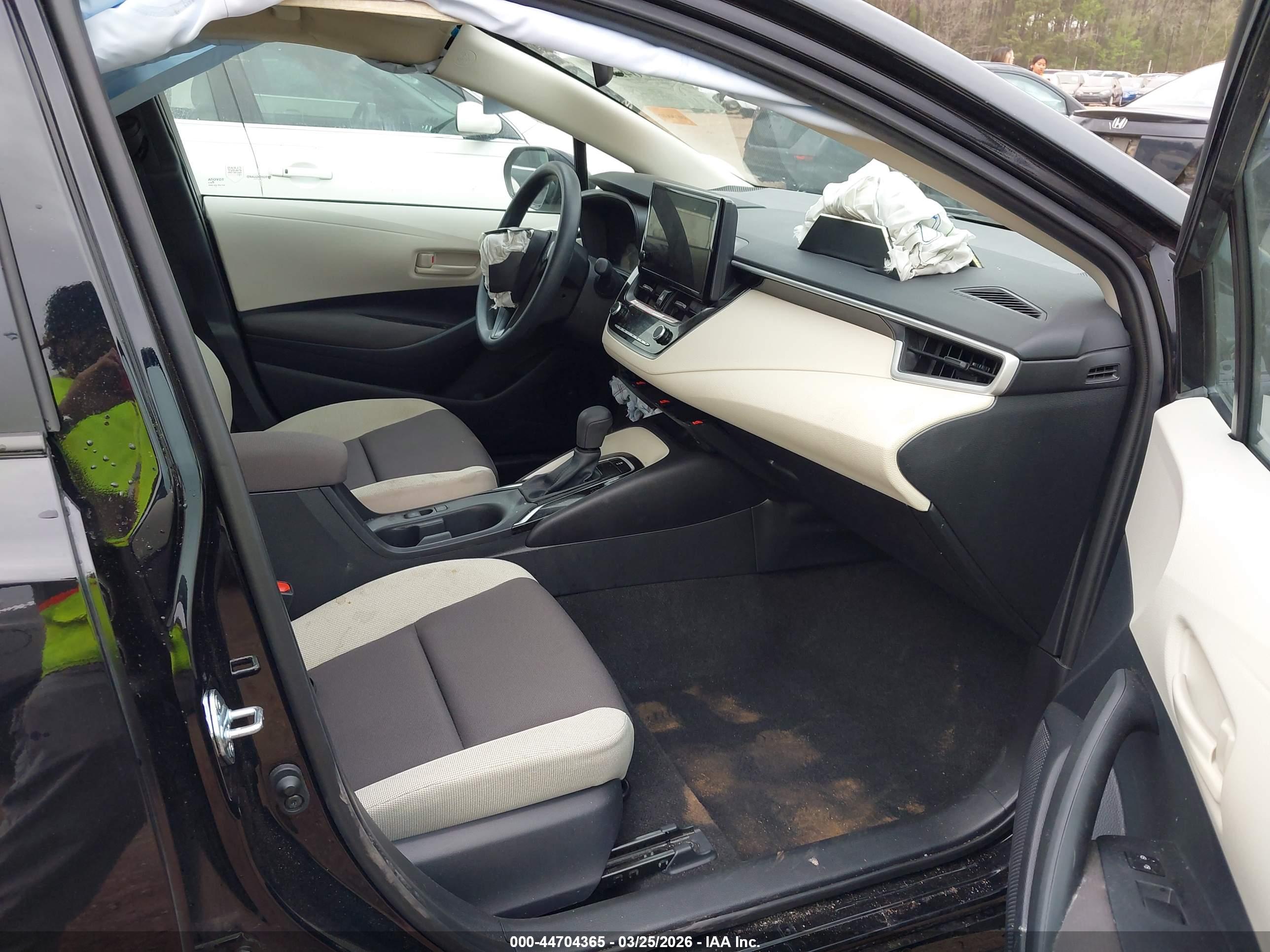TOYOTA COROLLA image 5