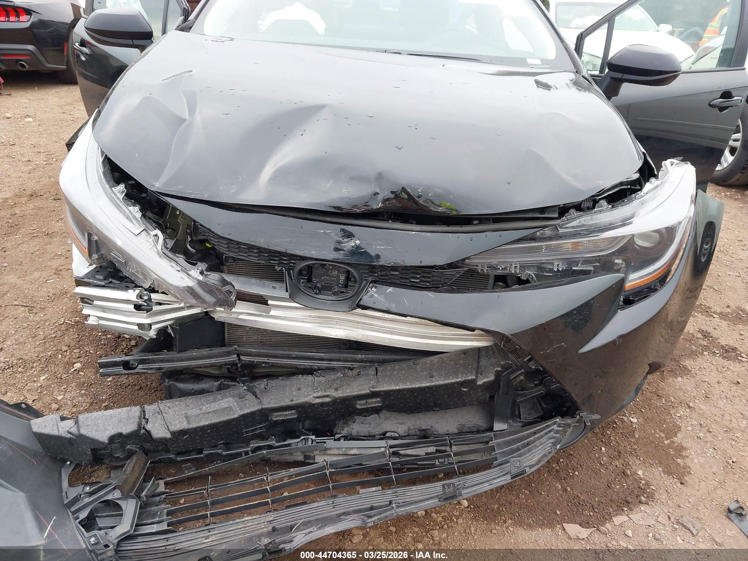 TOYOTA COROLLA image 6