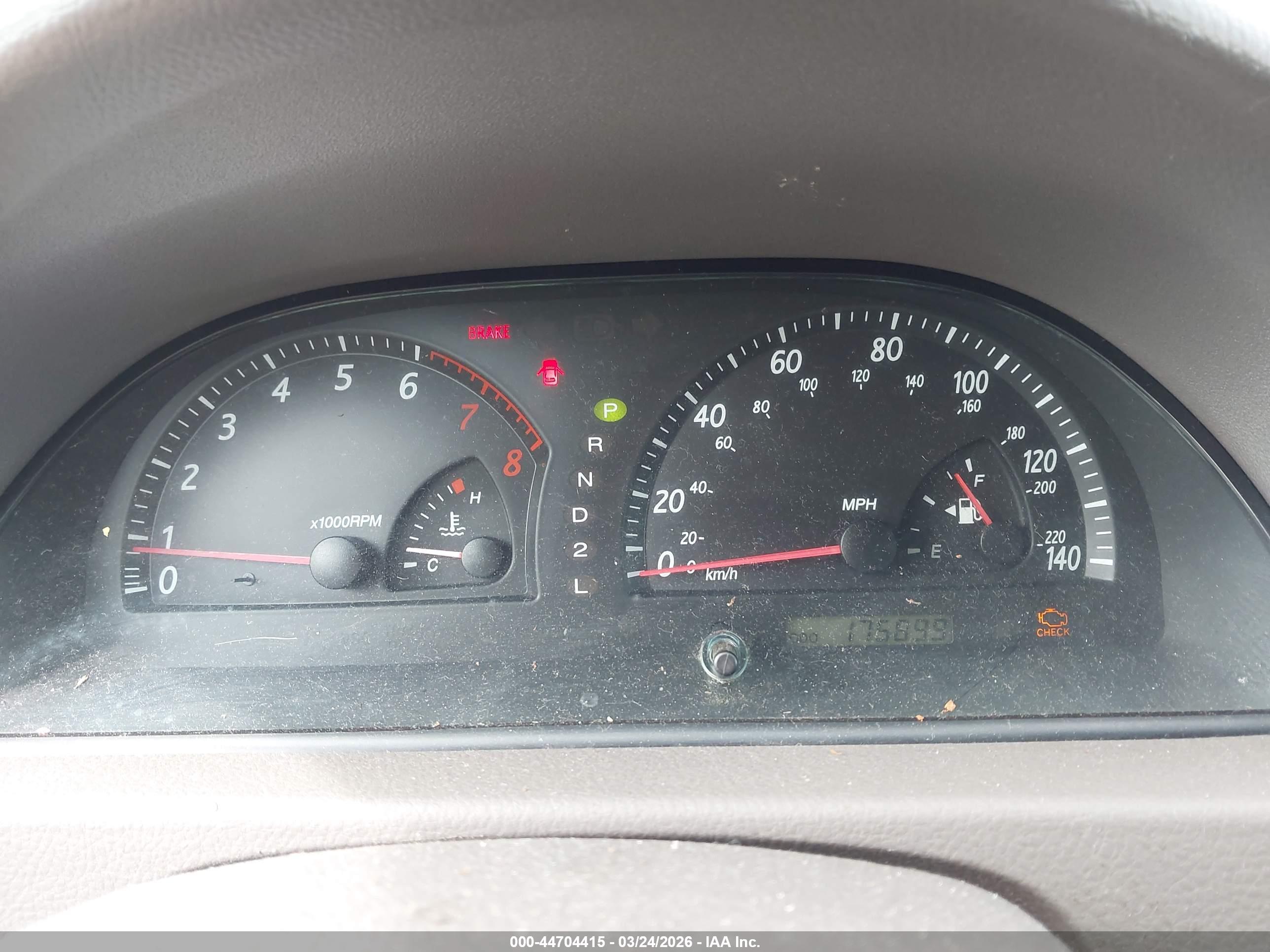 TOYOTA CAMRY image 7