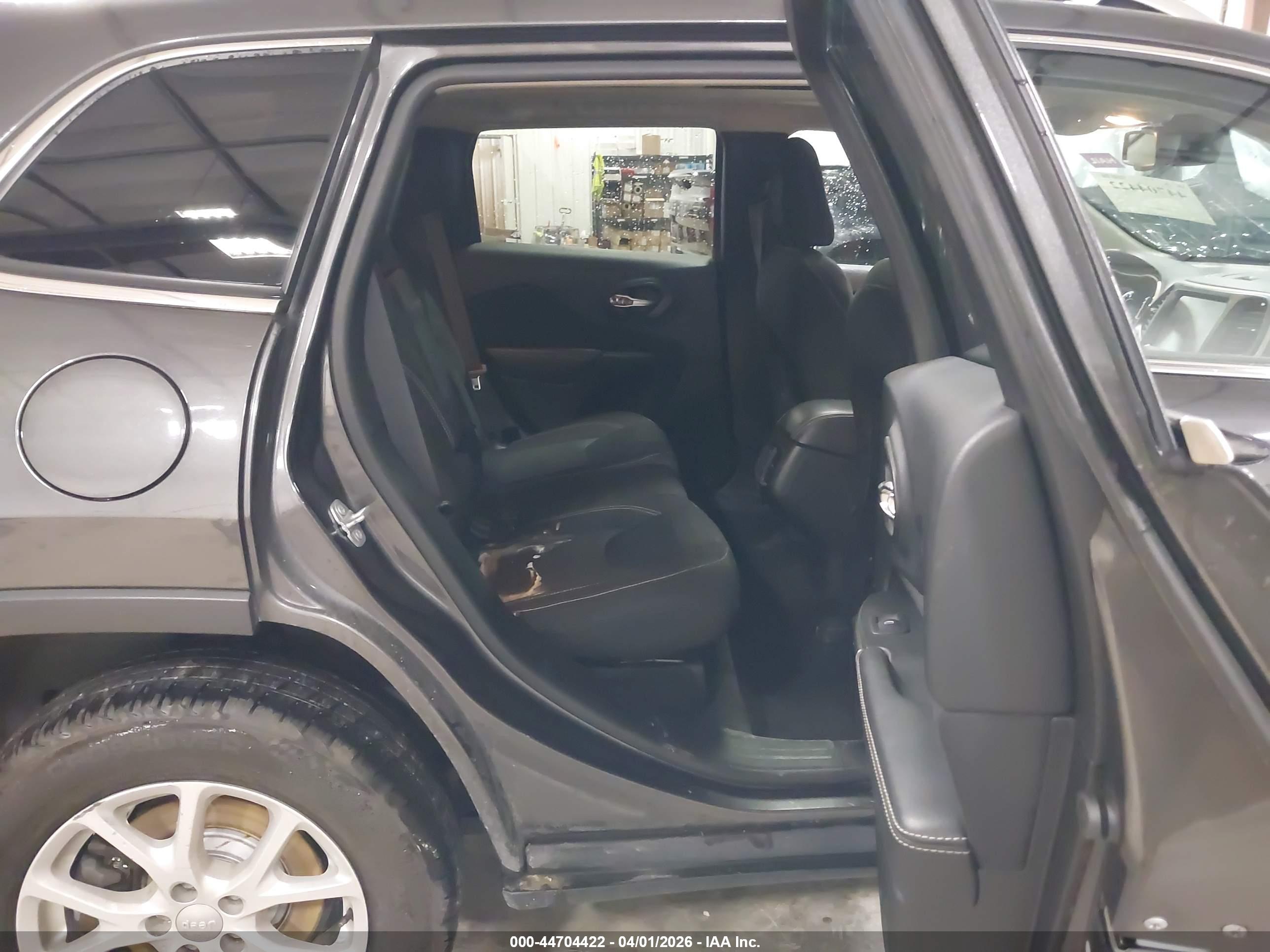 JEEP CHEROKEE image 8