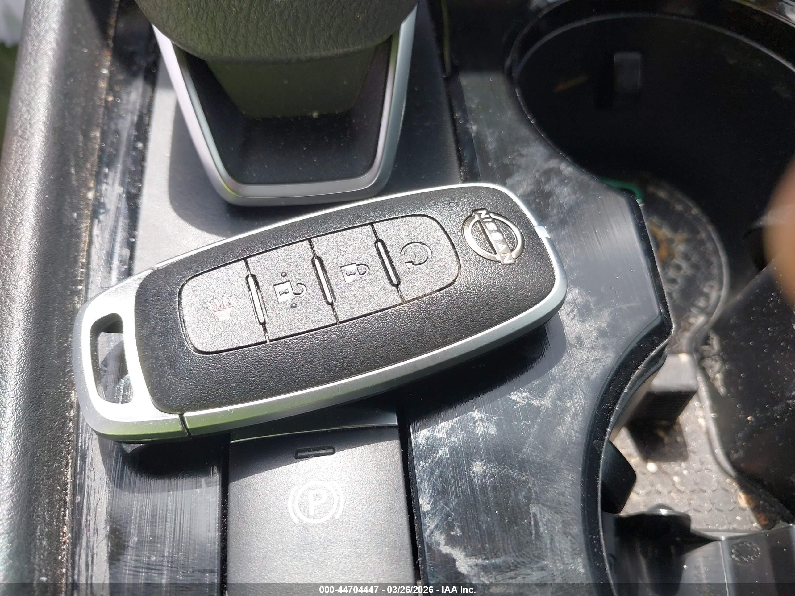 NISSAN ROGUE image 11