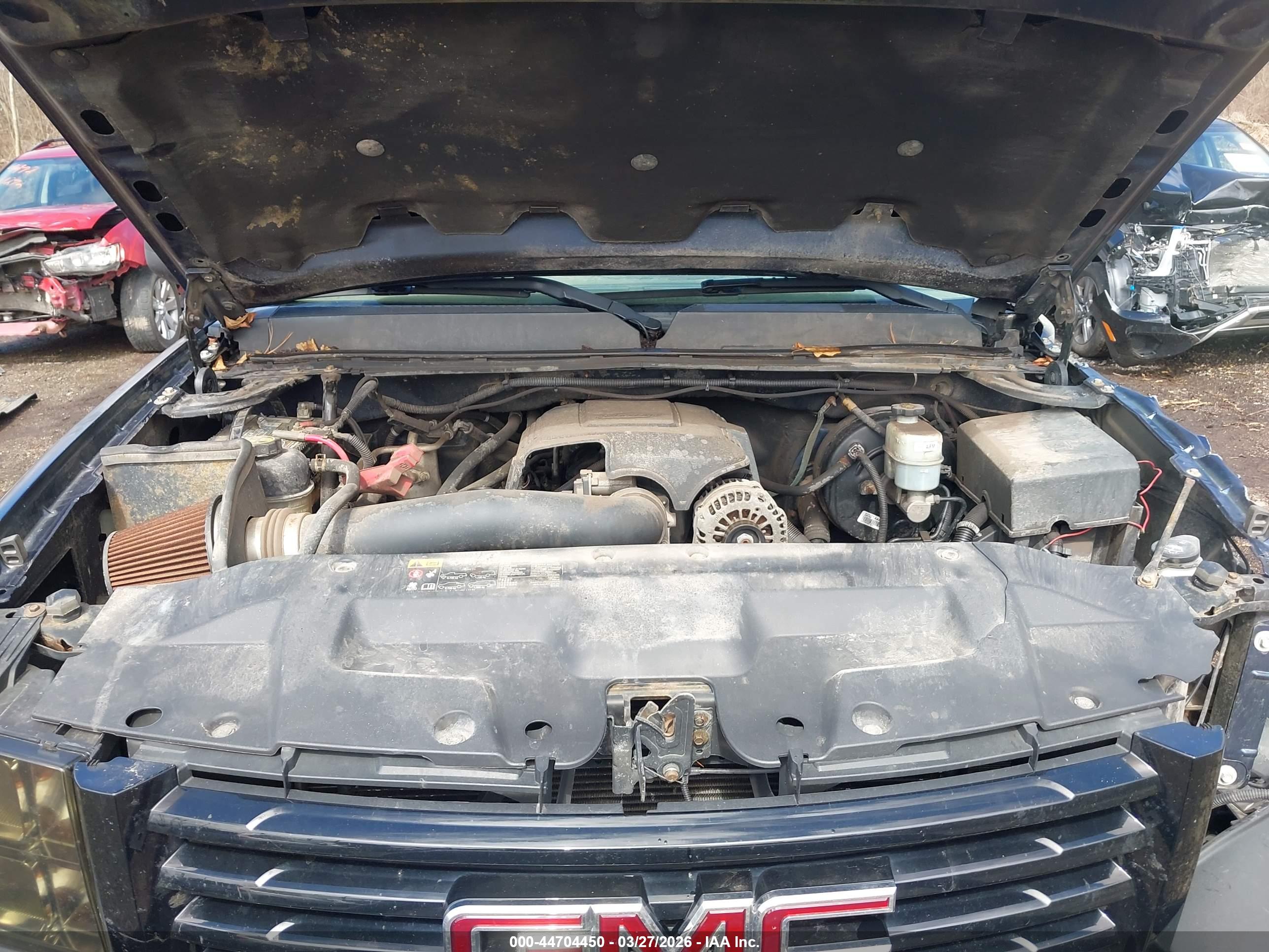 GMC SIERRA image 10