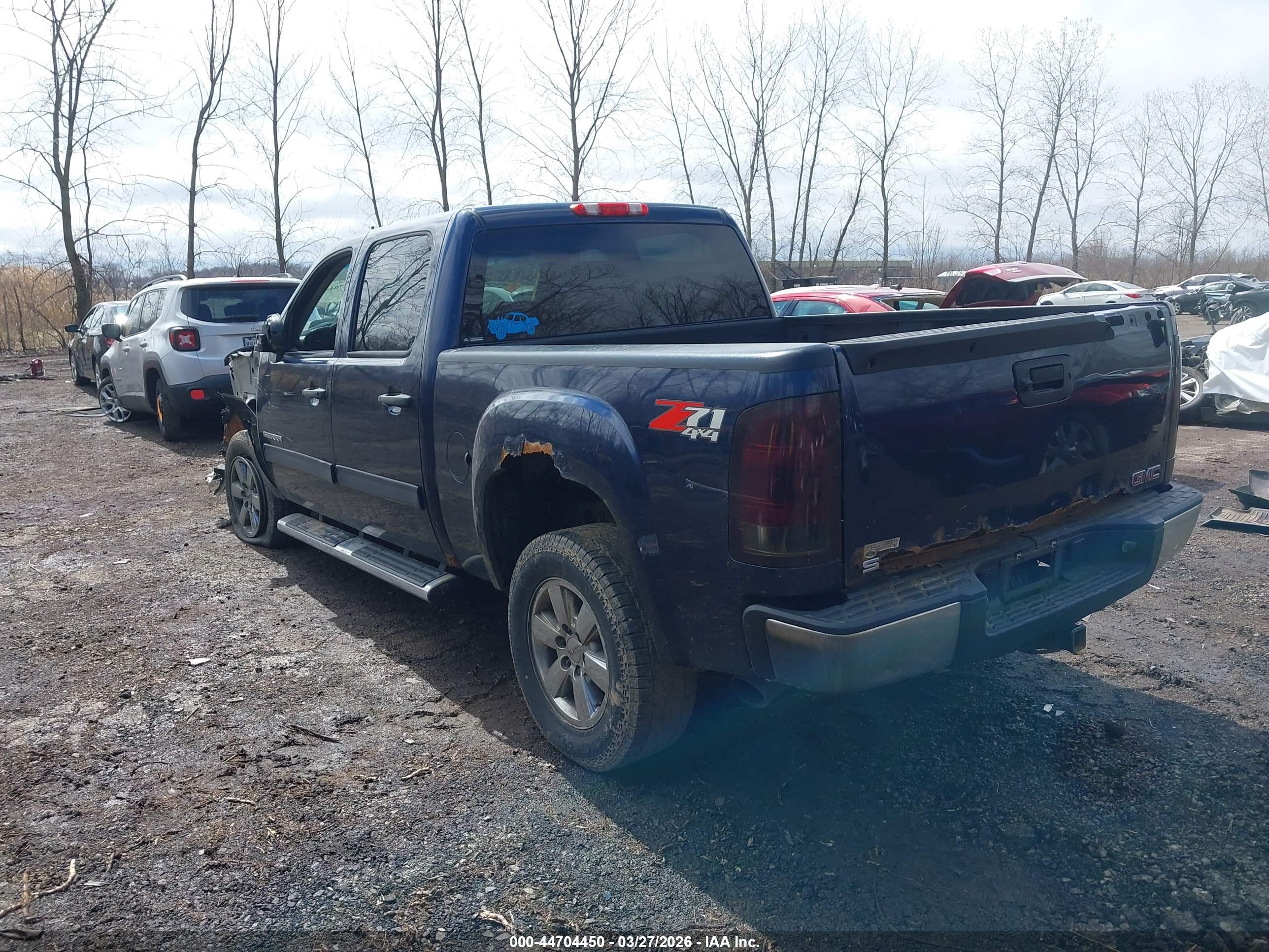 GMC SIERRA image 3