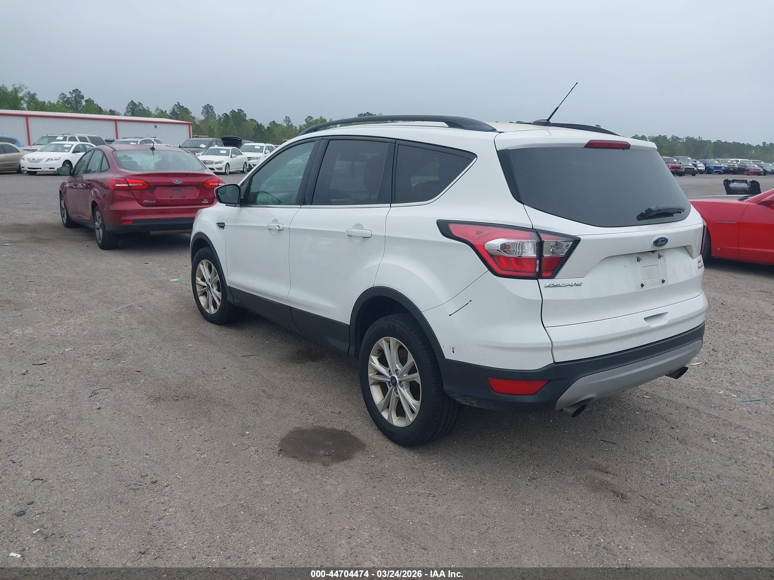FORD ESCAPE image 3