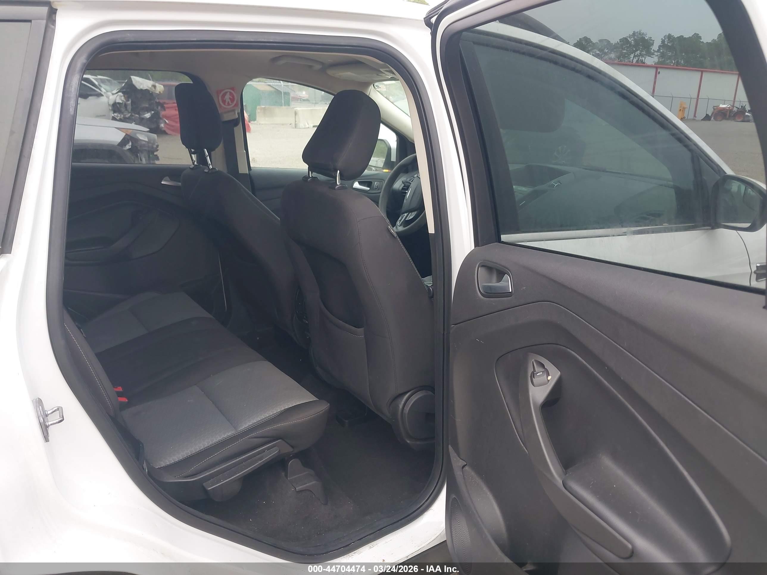 FORD ESCAPE image 8