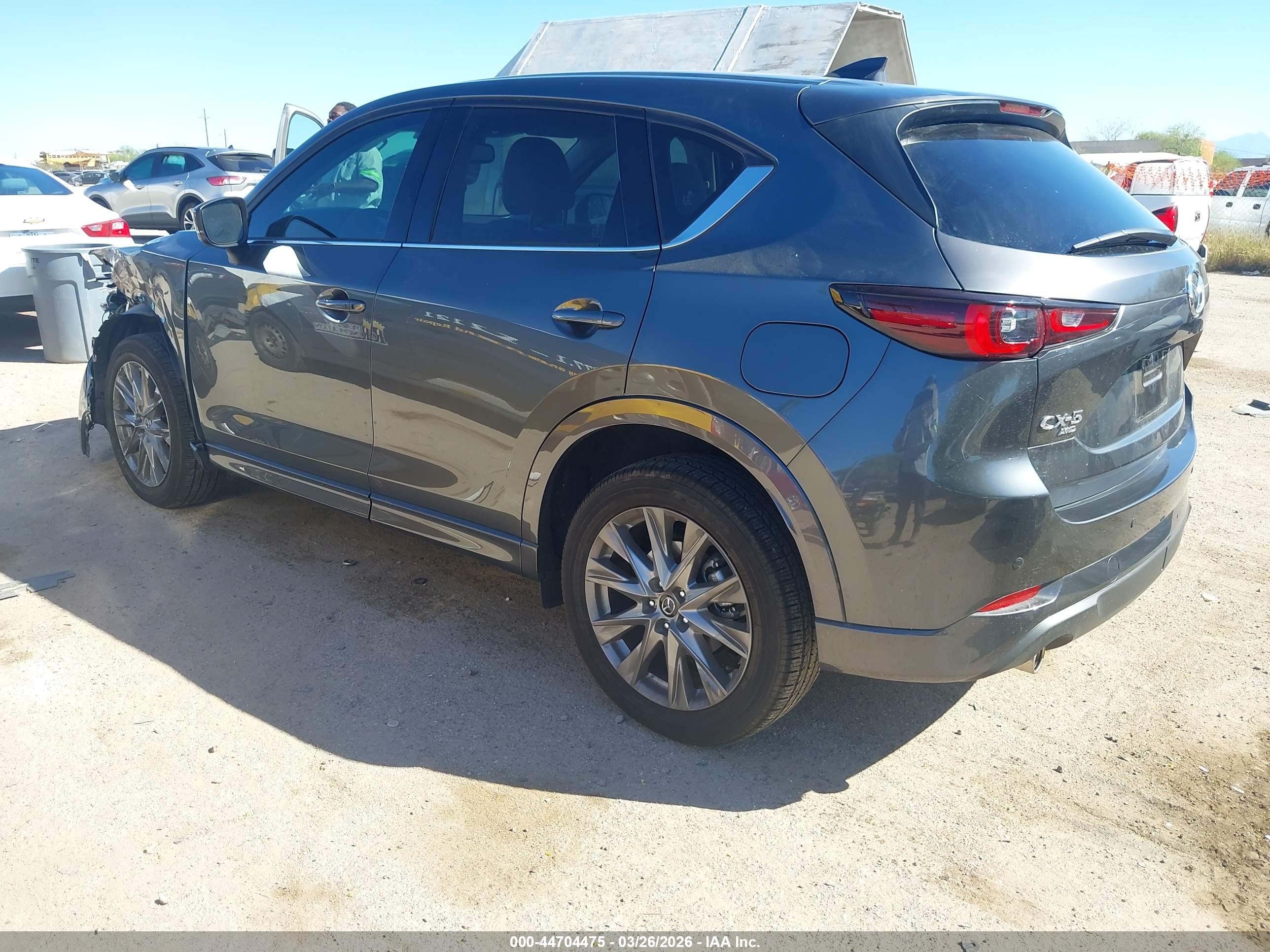 MAZDA CX-5 image 3