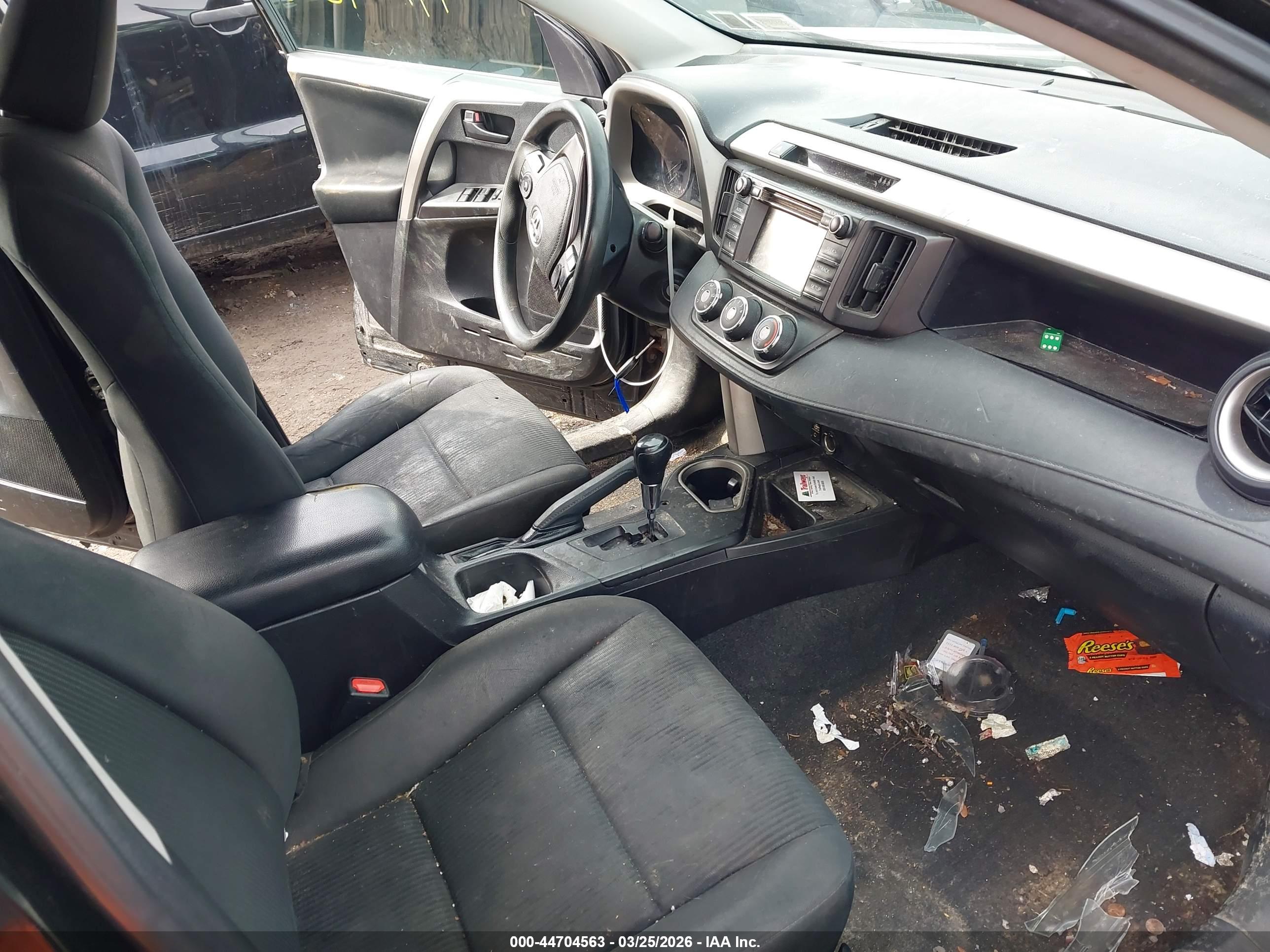 TOYOTA RAV4 image 5