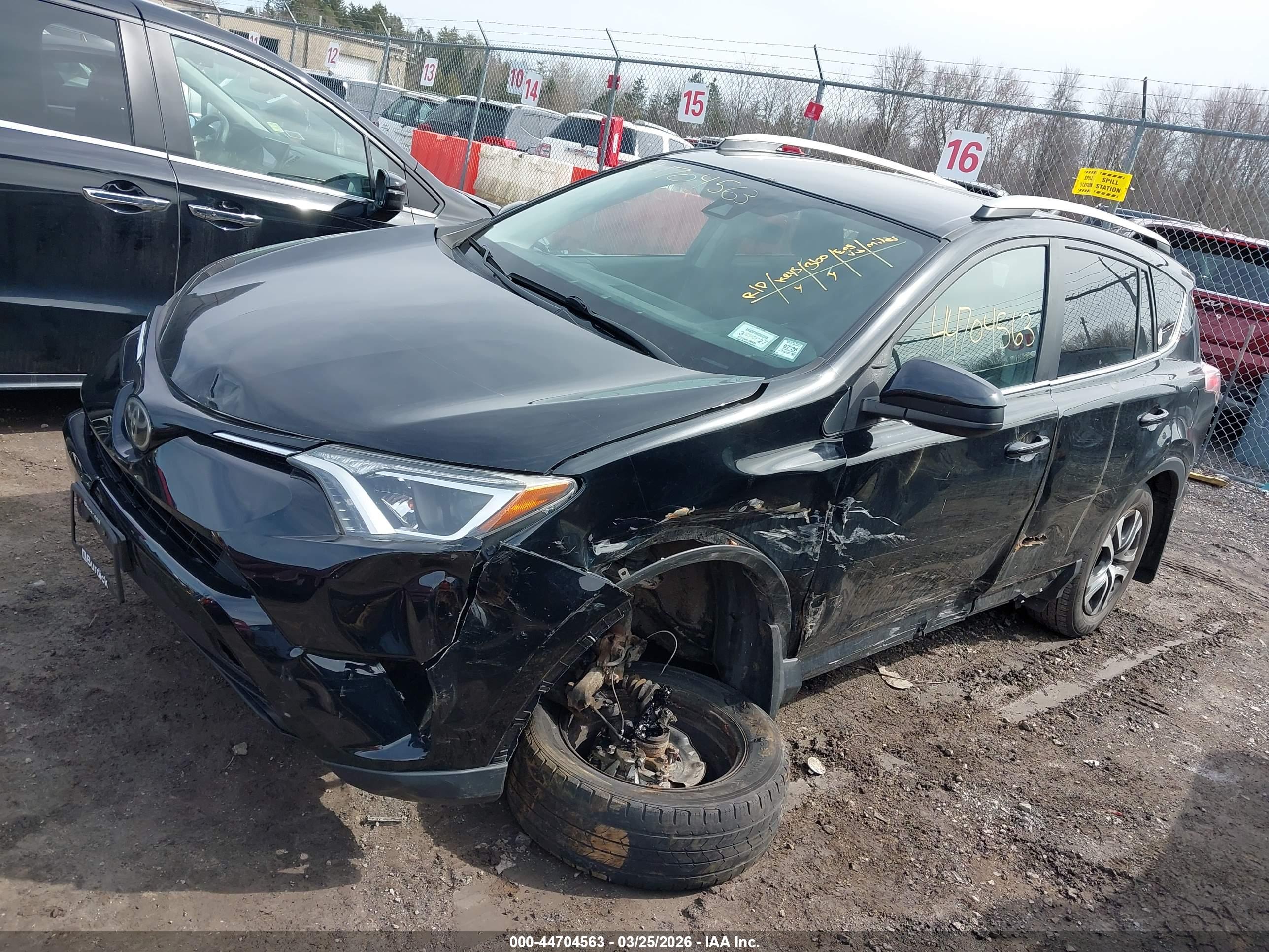 TOYOTA RAV4 image 6