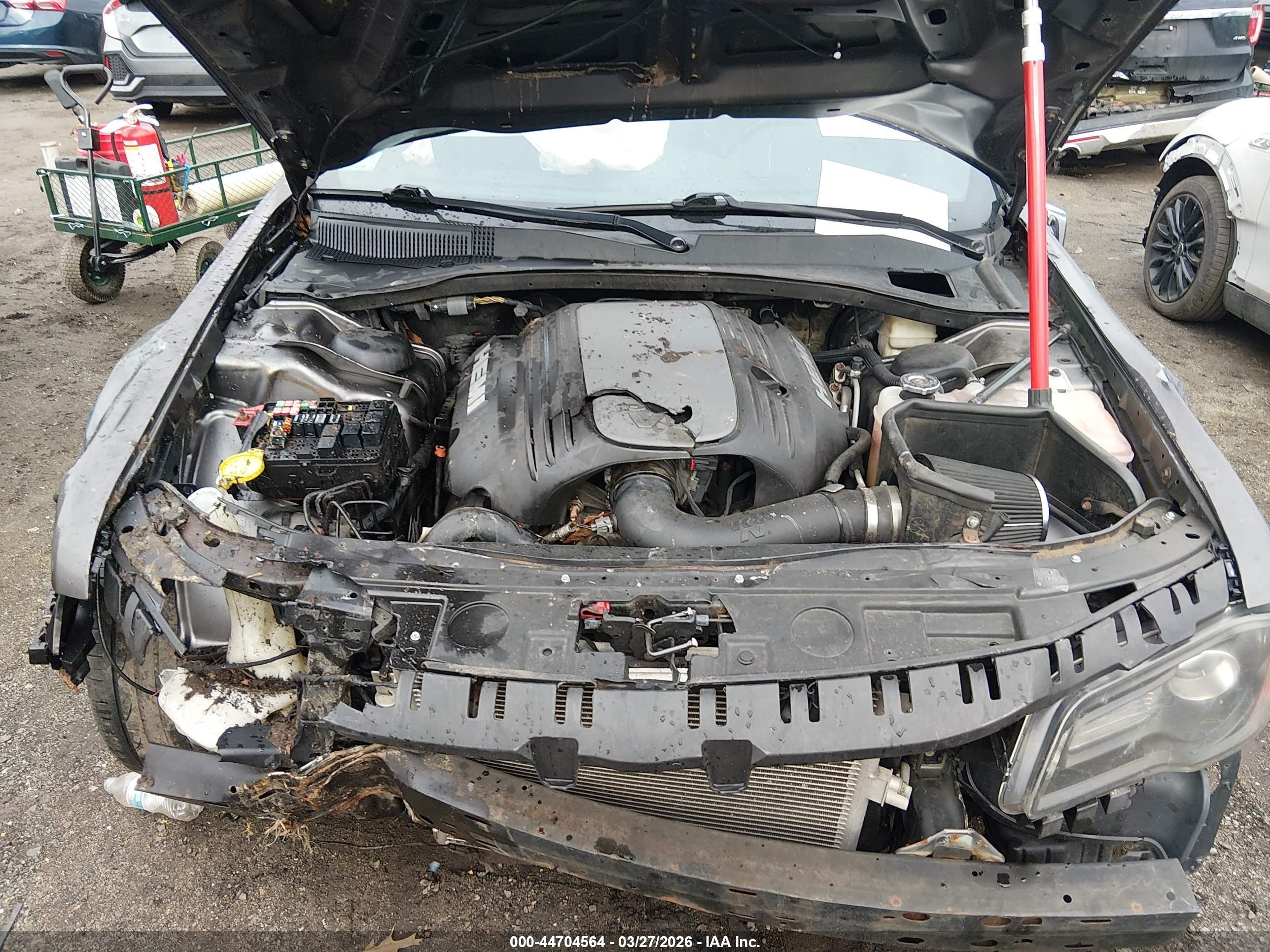 CHRYSLER 300C image 10