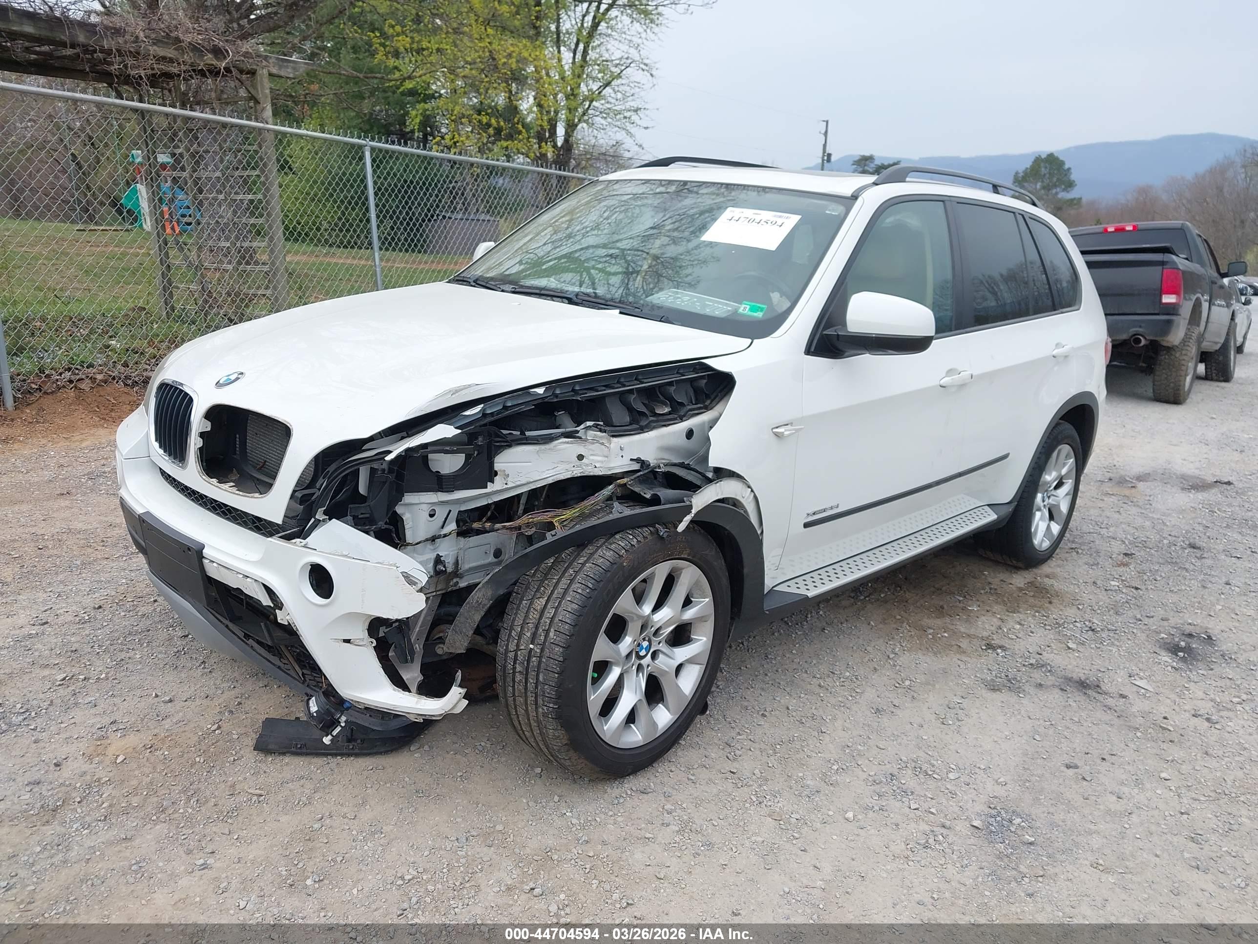 BMW X5 image 2