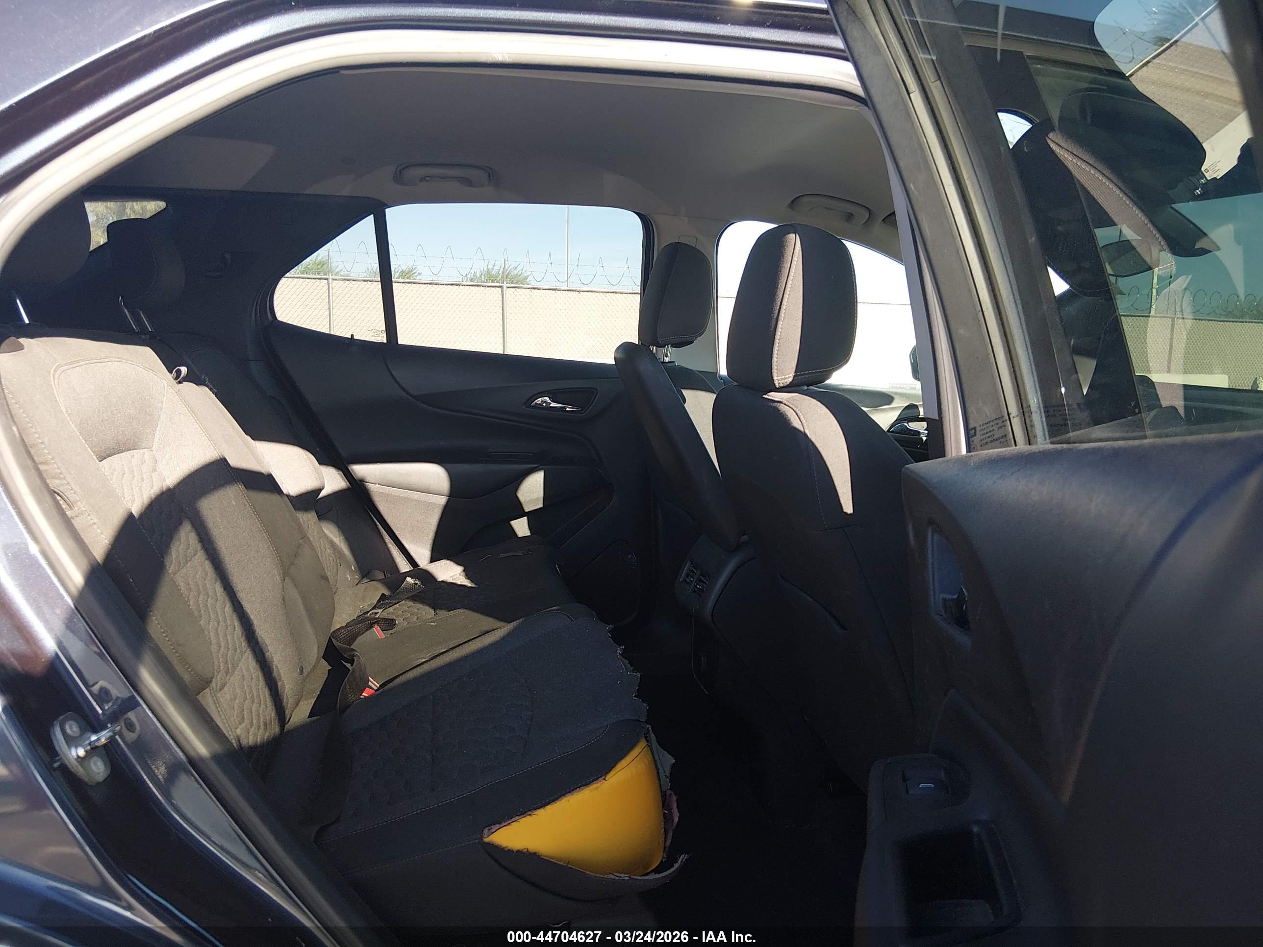 CHEVROLET EQUINOX image 8