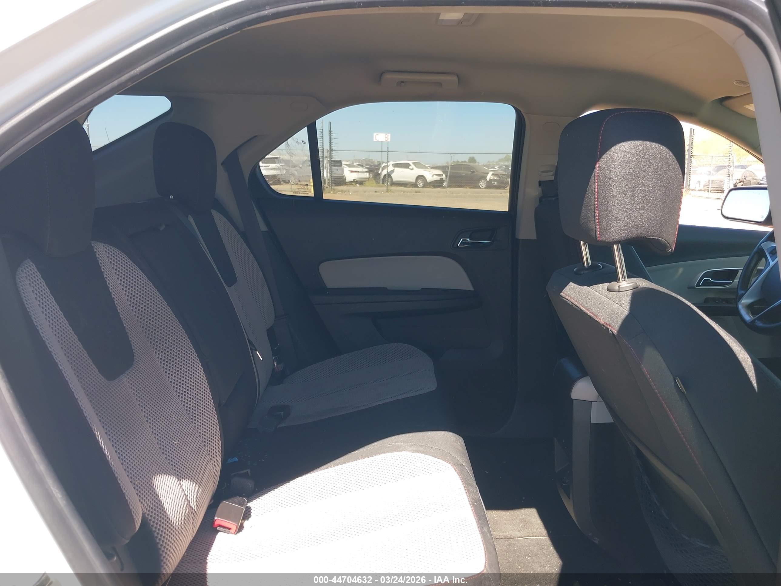 CHEVROLET EQUINOX image 8