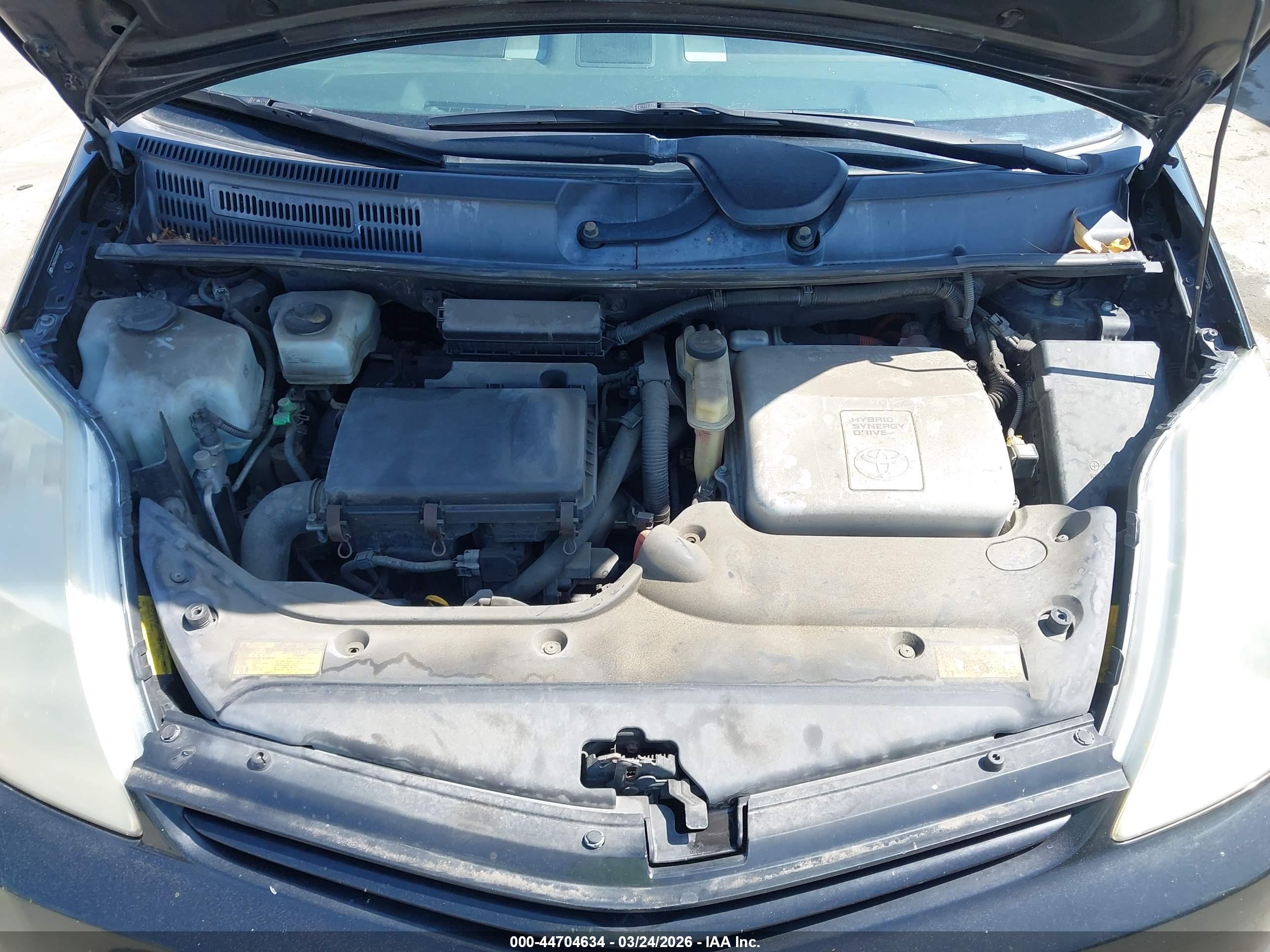 TOYOTA PRIUS image 10