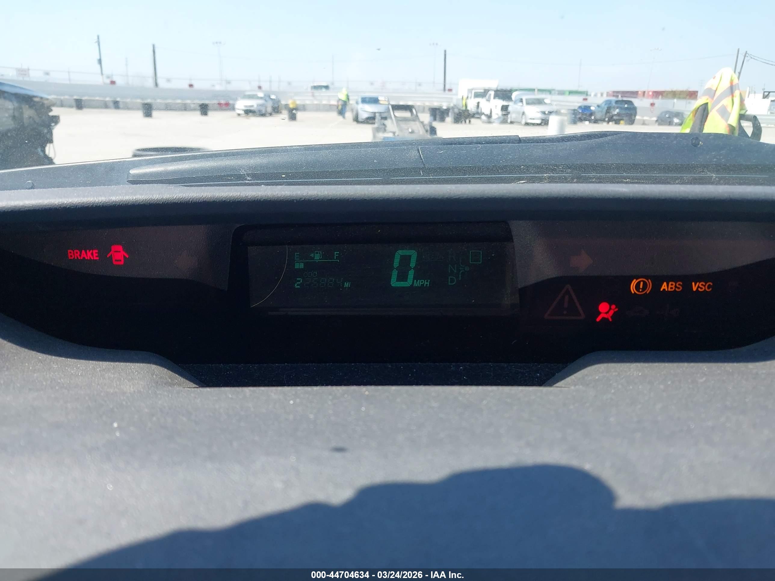 TOYOTA PRIUS image 7