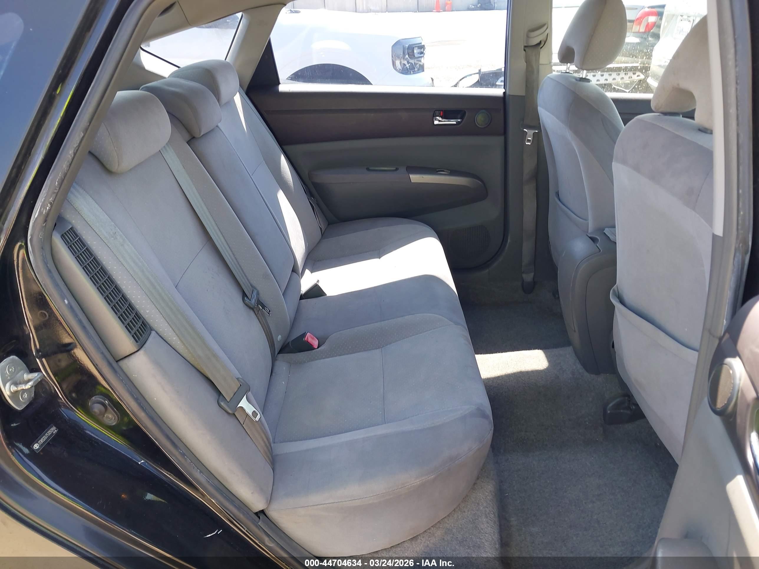 TOYOTA PRIUS image 8