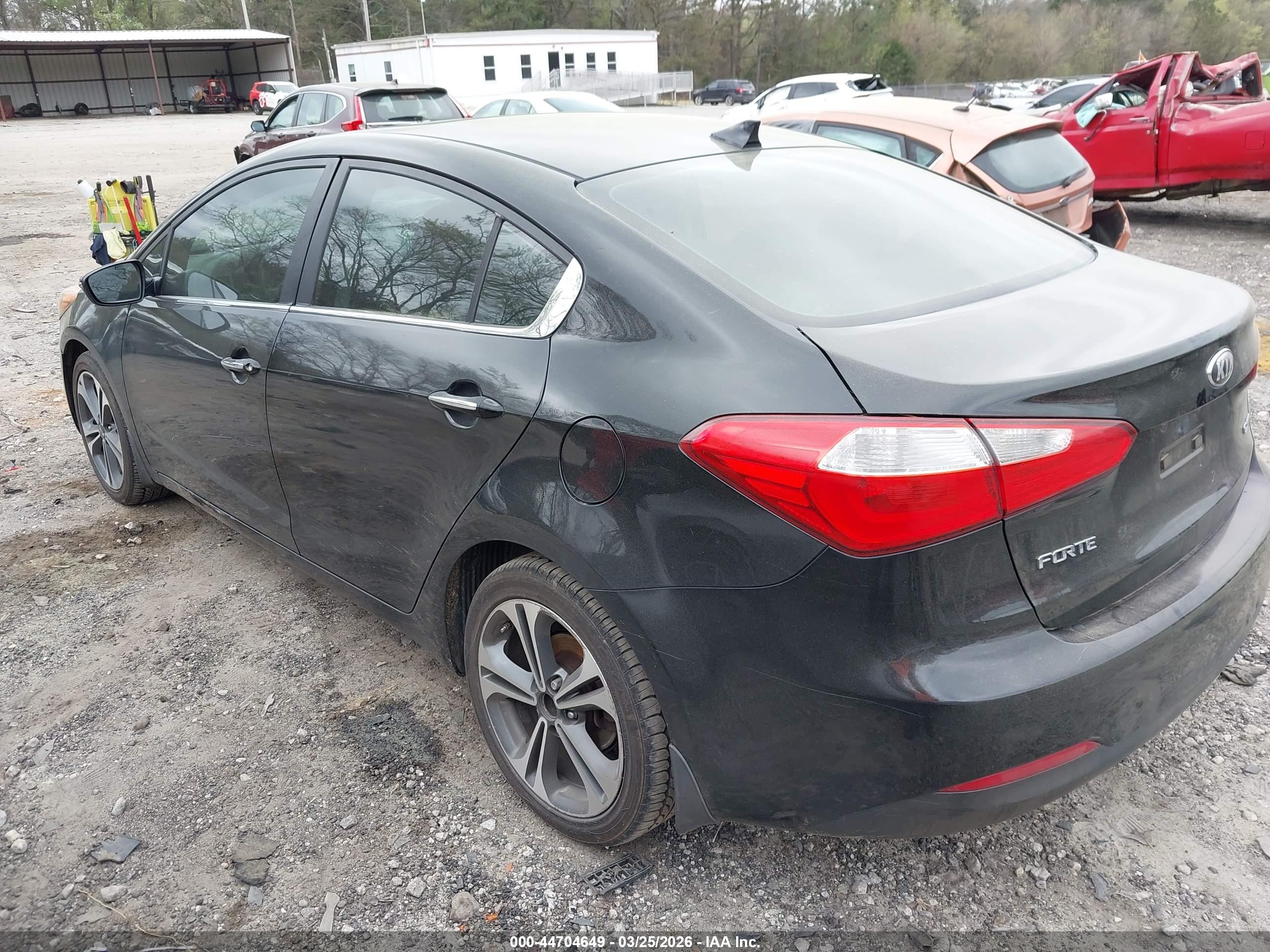 KIA FORTE image 3