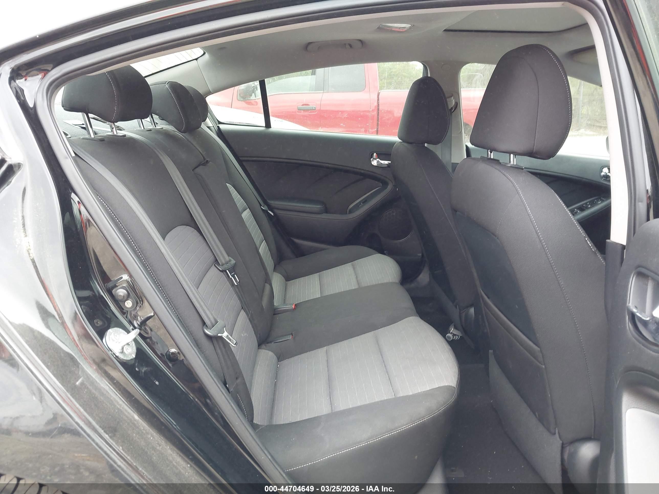 KIA FORTE image 8