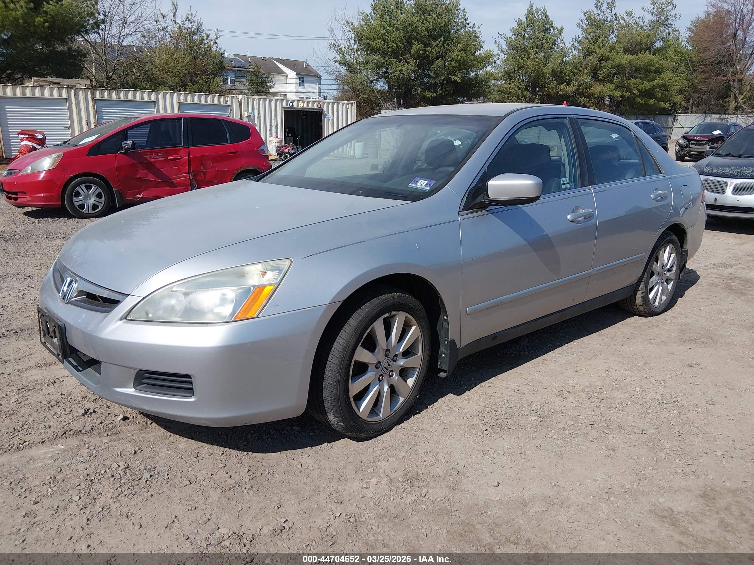 HONDA ACCORD image 2