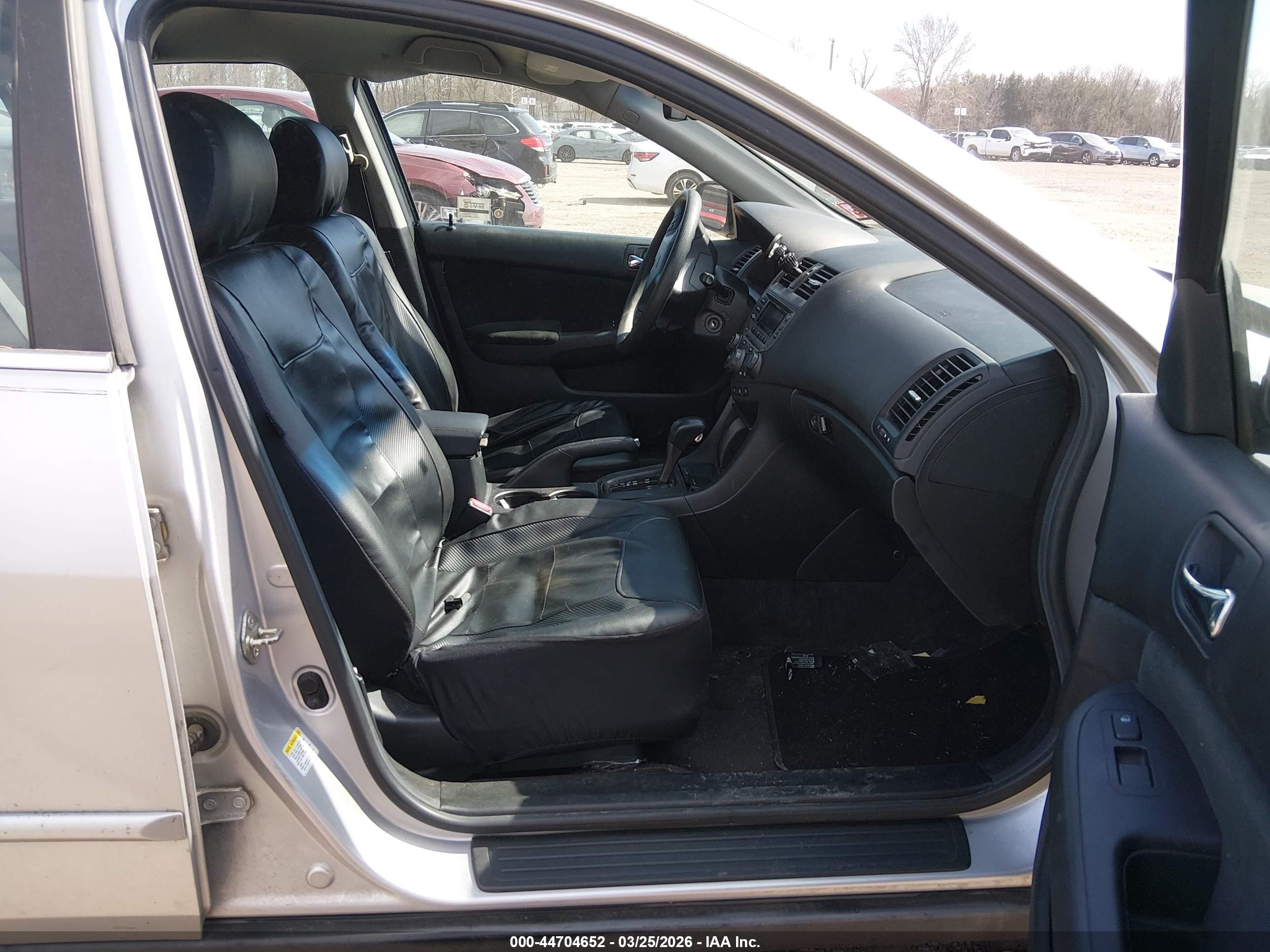 HONDA ACCORD image 5