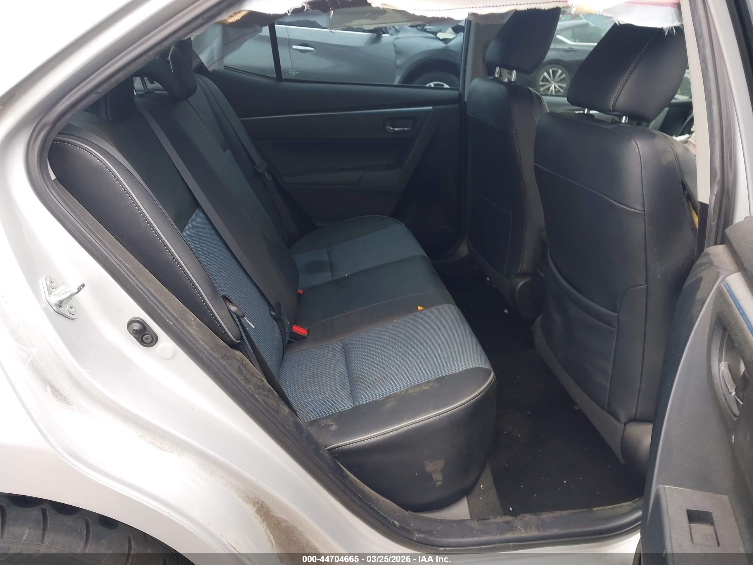 TOYOTA COROLLA image 8