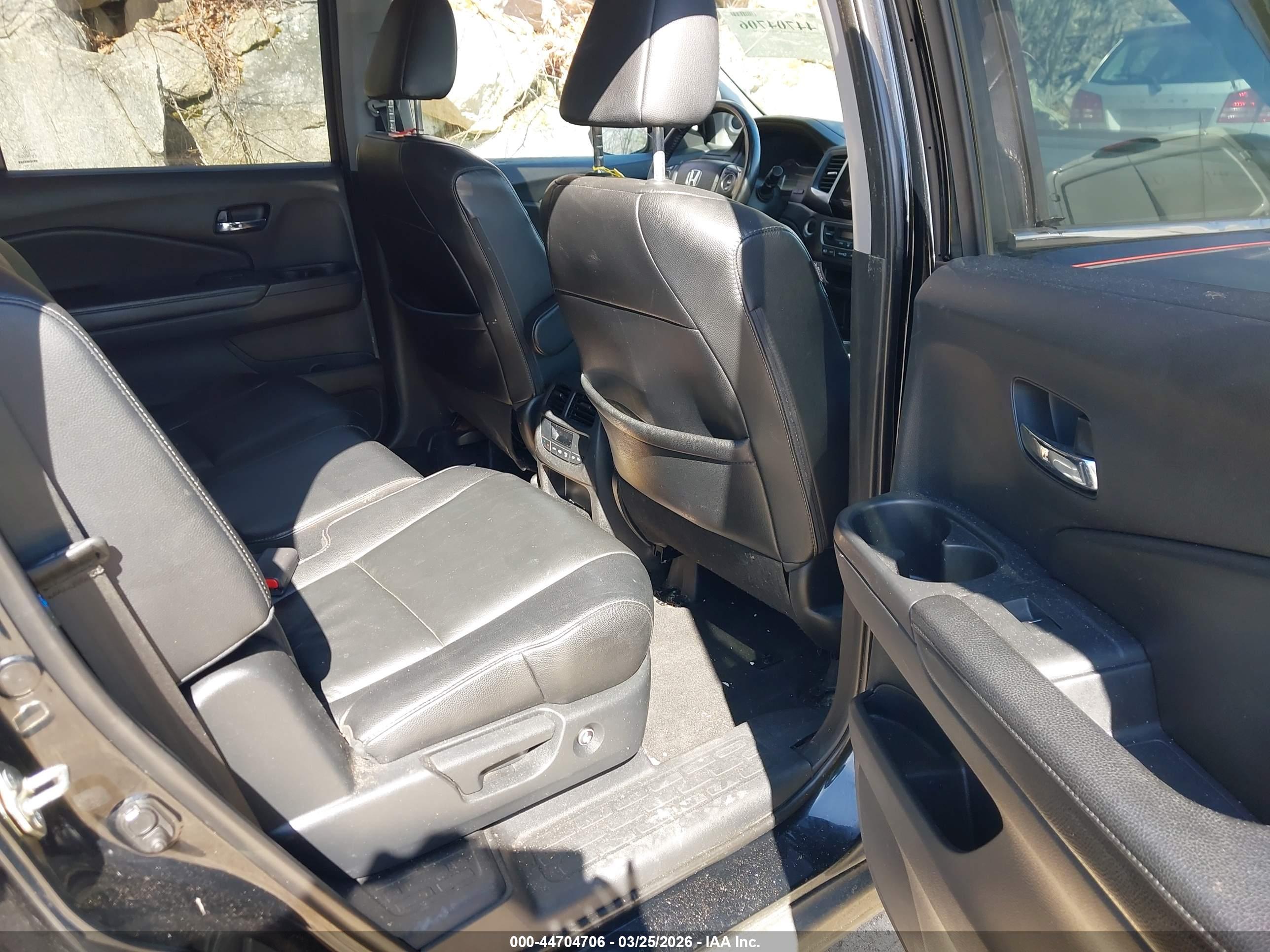 HONDA PILOT image 8