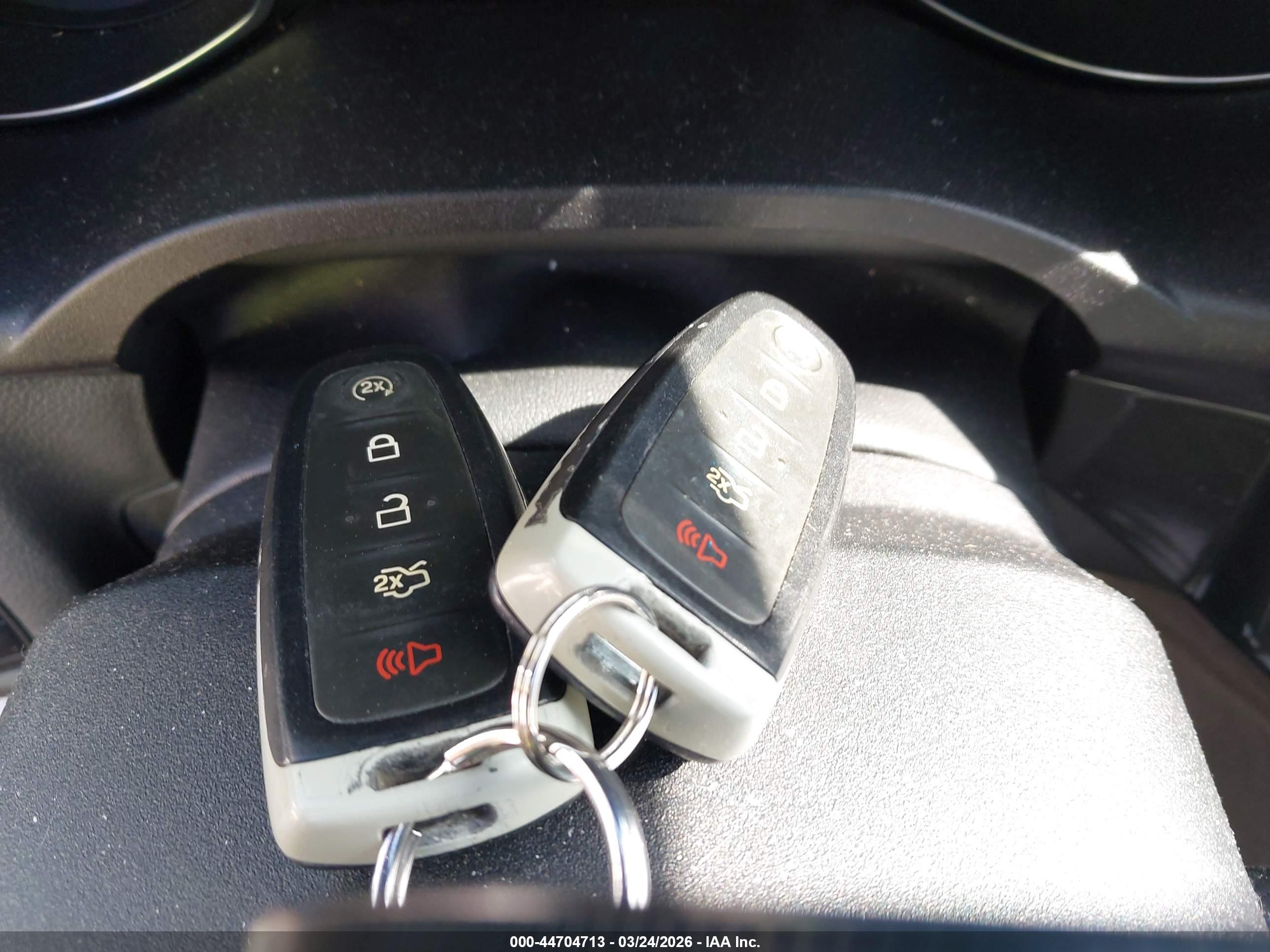 FORD ESCAPE image 11