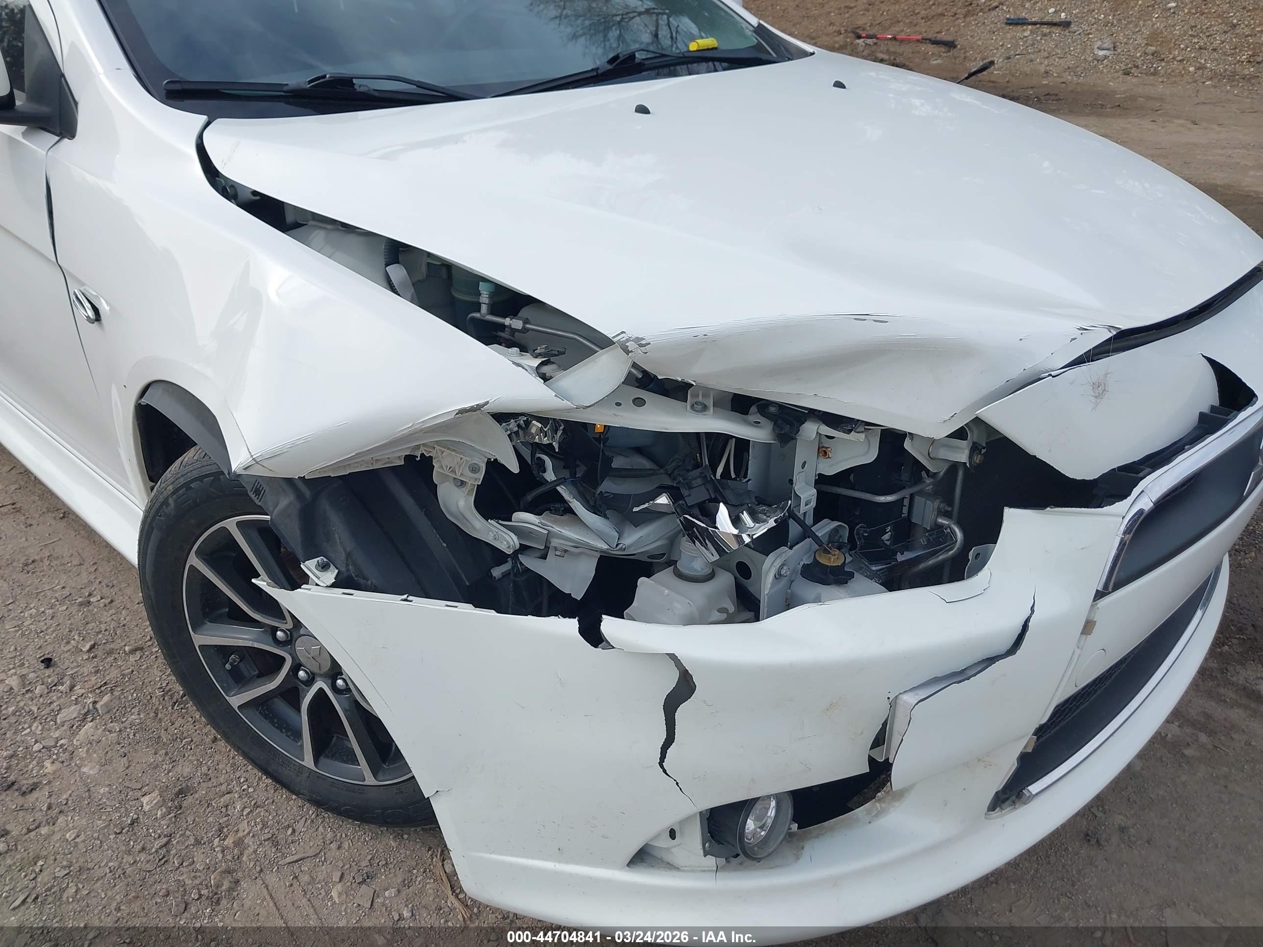 MITSUBISHI LANCER image 6