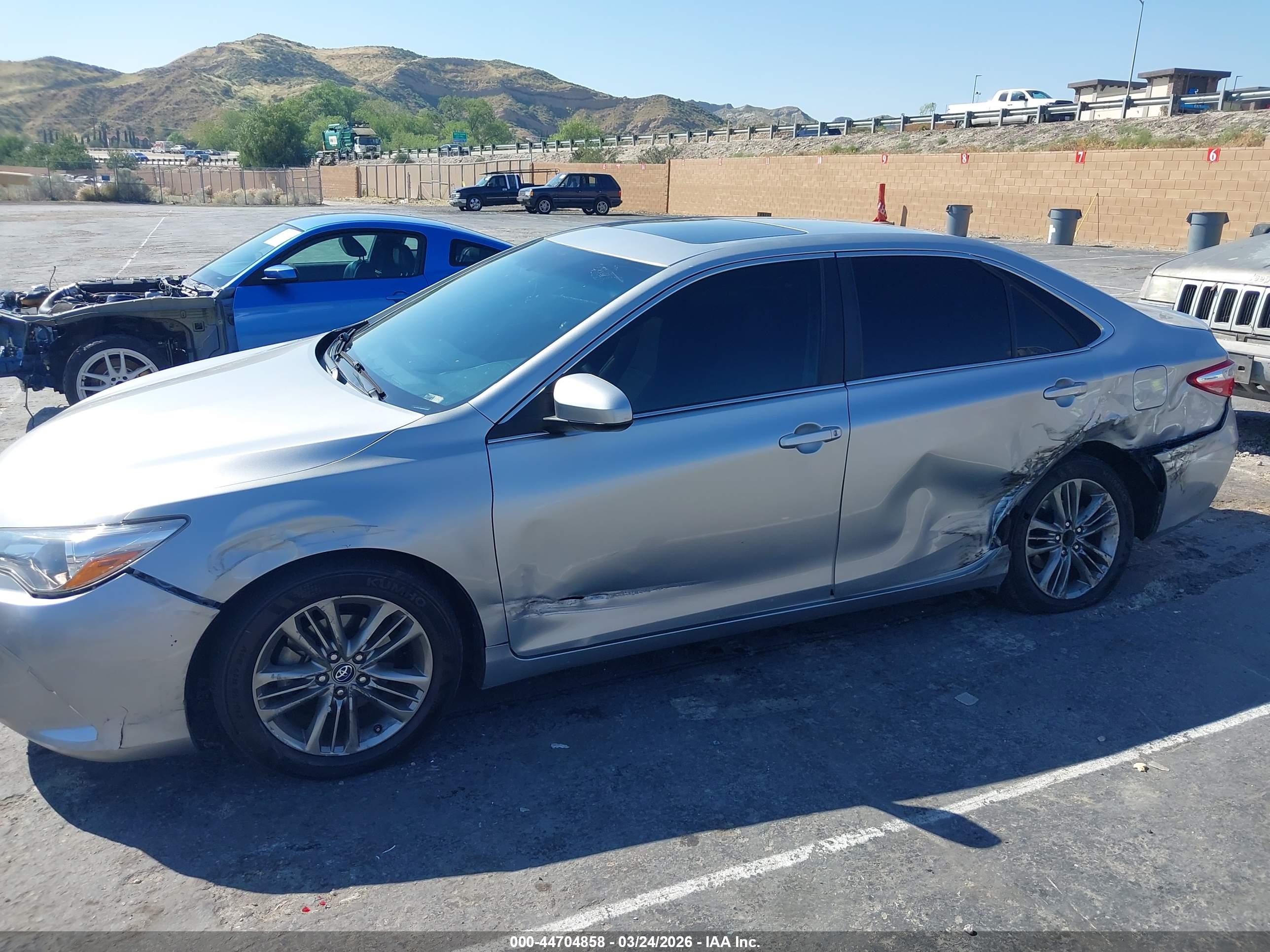 TOYOTA CAMRY image 6