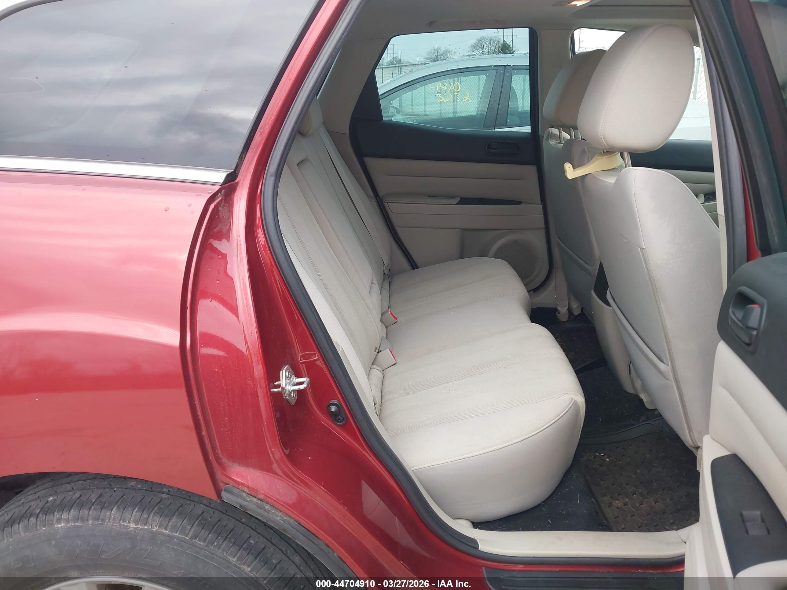 MAZDA CX-7 image 8