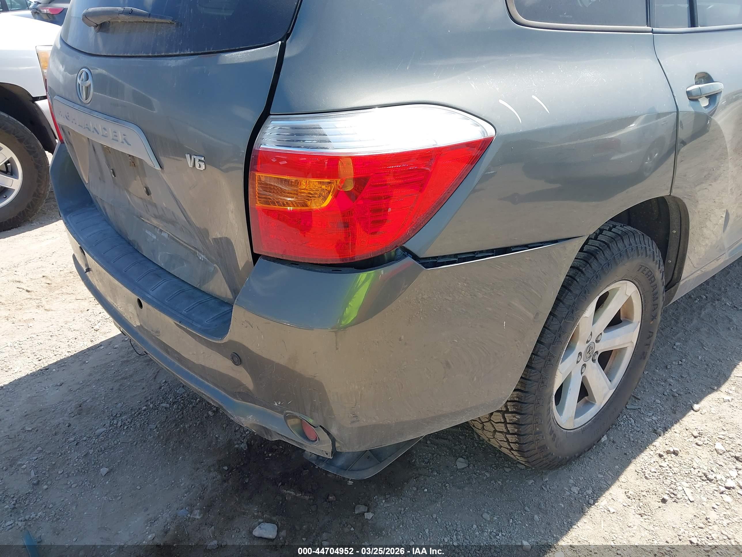 TOYOTA HIGHLANDER image 6