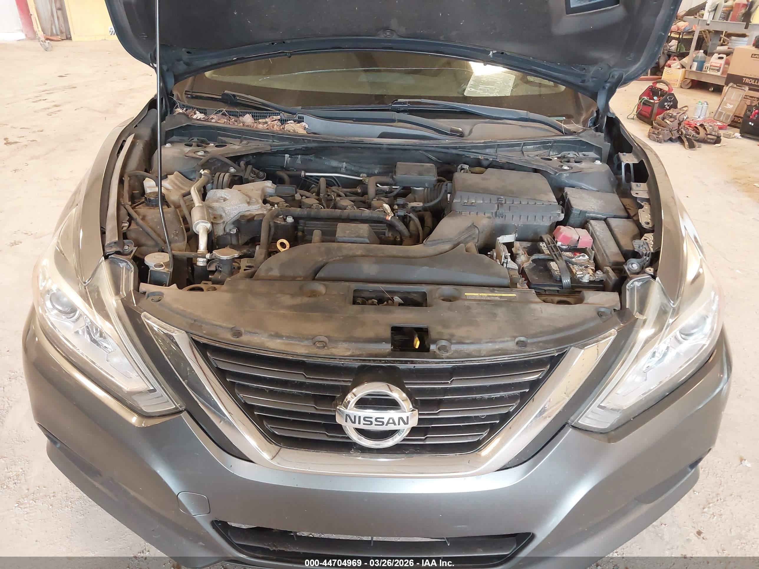 NISSAN ALTIMA image 10