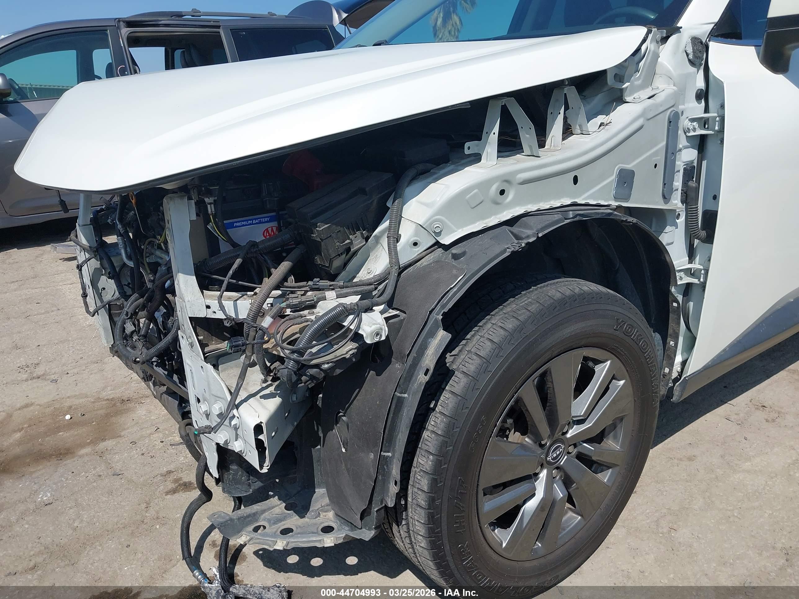 NISSAN PATHFINDER image 6