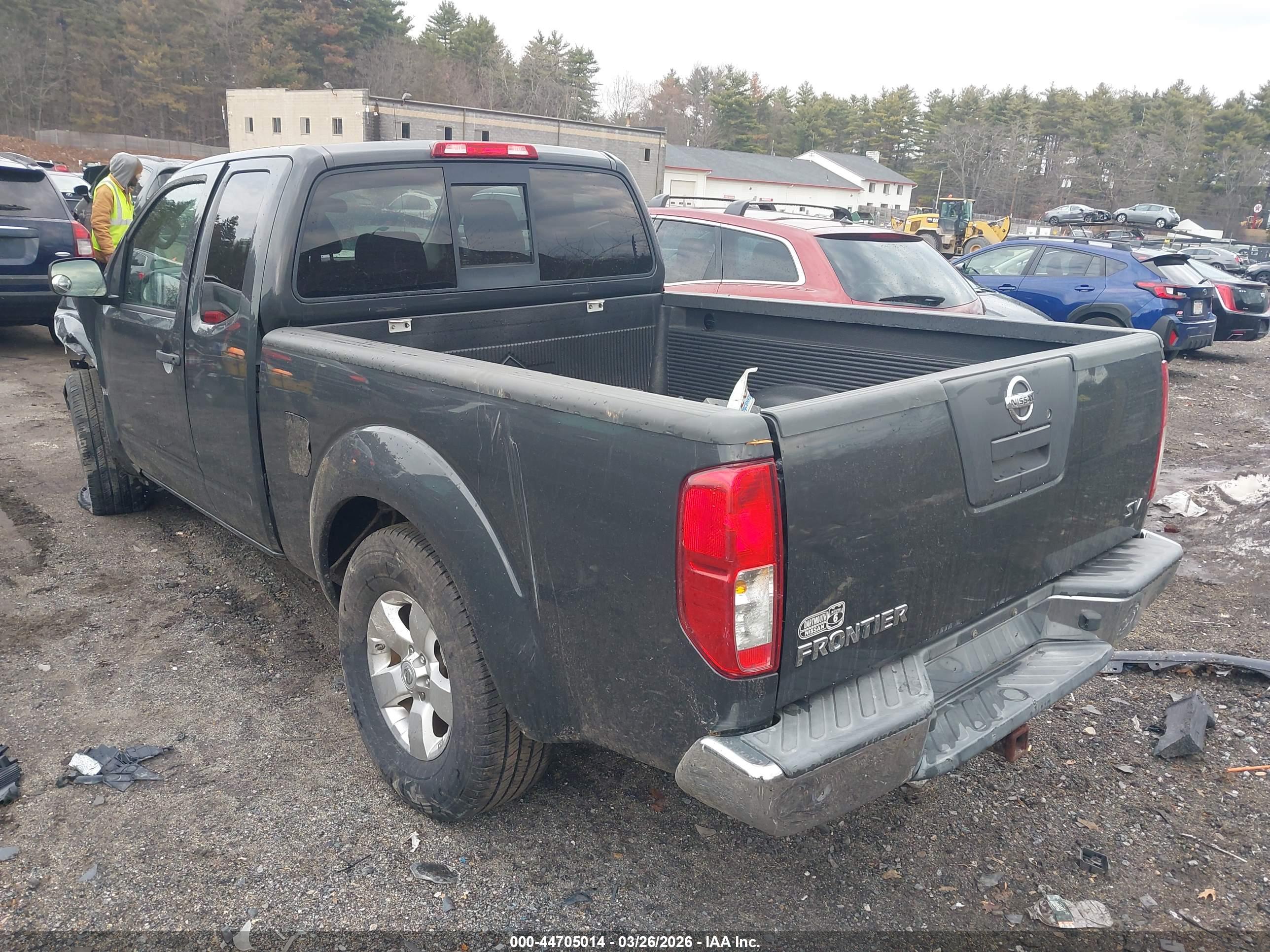 NISSAN FRONTIER image 3